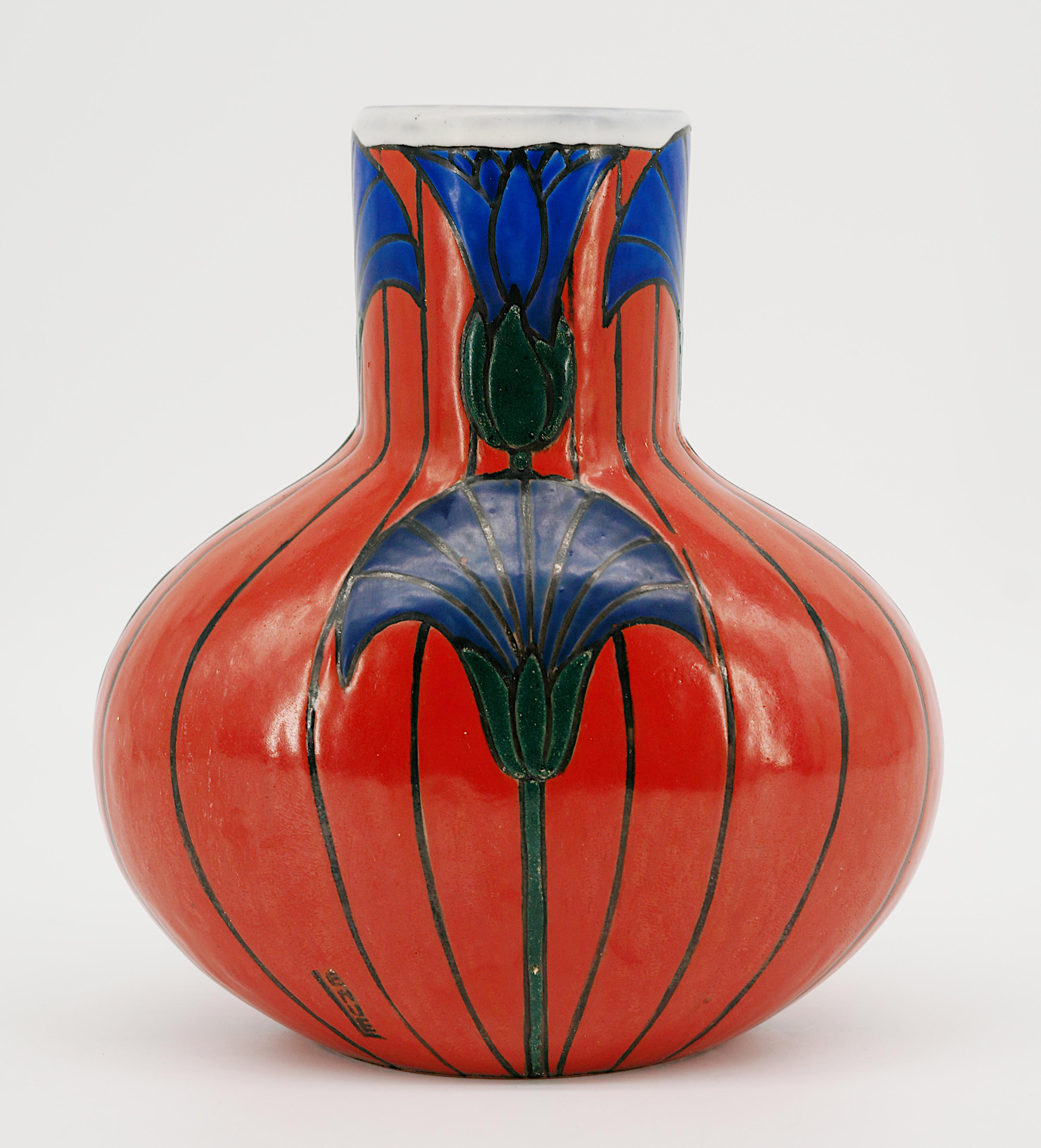 LEUNE French Art Deco Enameled Glass Vase, 1920s For Sale 1