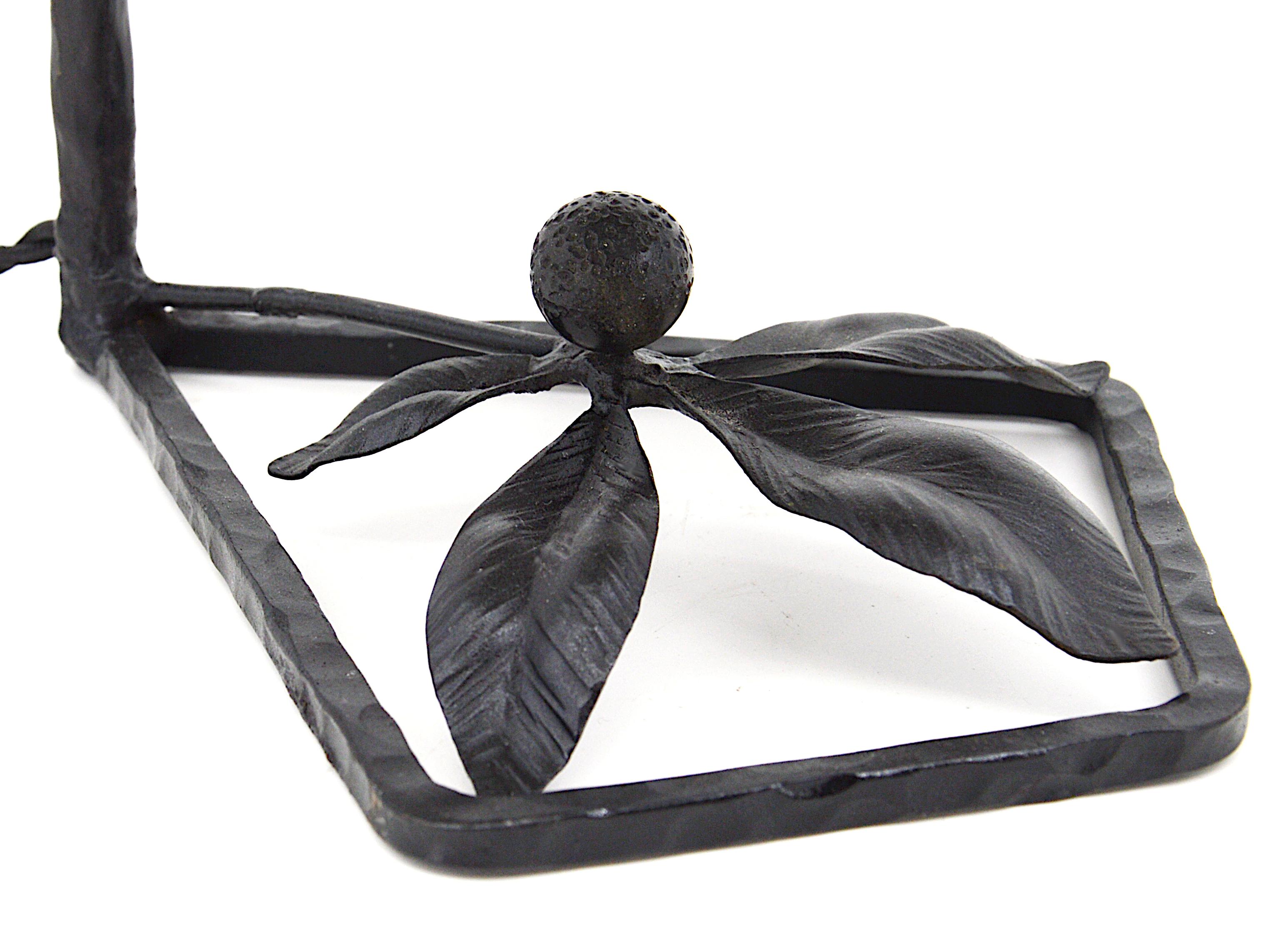 Français LEUNE Lampe émaillée Art Déco 1920 en vente