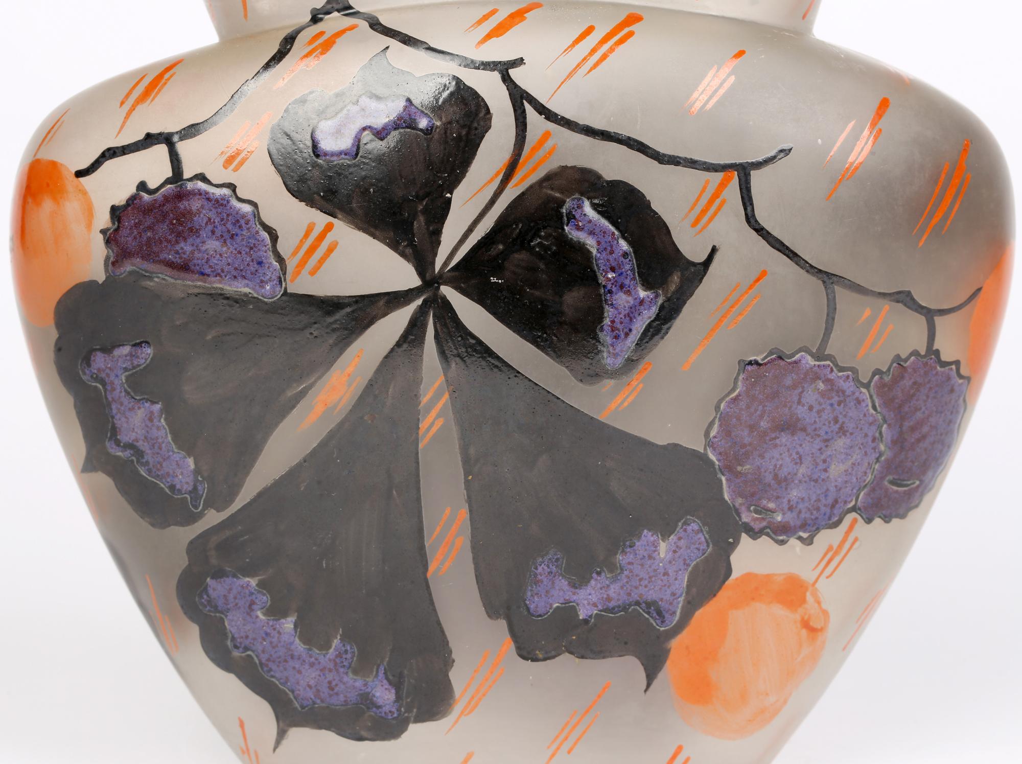 Leune Französische Art Déco Vase aus Kunstglas mit Kastanien, handbenannt im Angebot 4