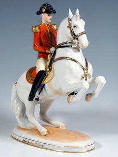 Levade mit Reiterin, Spanische Reitschule Wien, Pferd von Augarten, 20. Jahrhundert