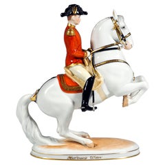 Levade mit Reiterin, Spanische Reitschule Wien, Pferd von Augarten, 20. Jahrhundert