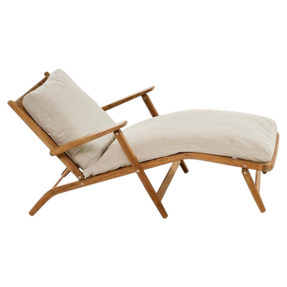 Levante Outdoor Foldable Chaise Lounge from Roda - Made in Italy