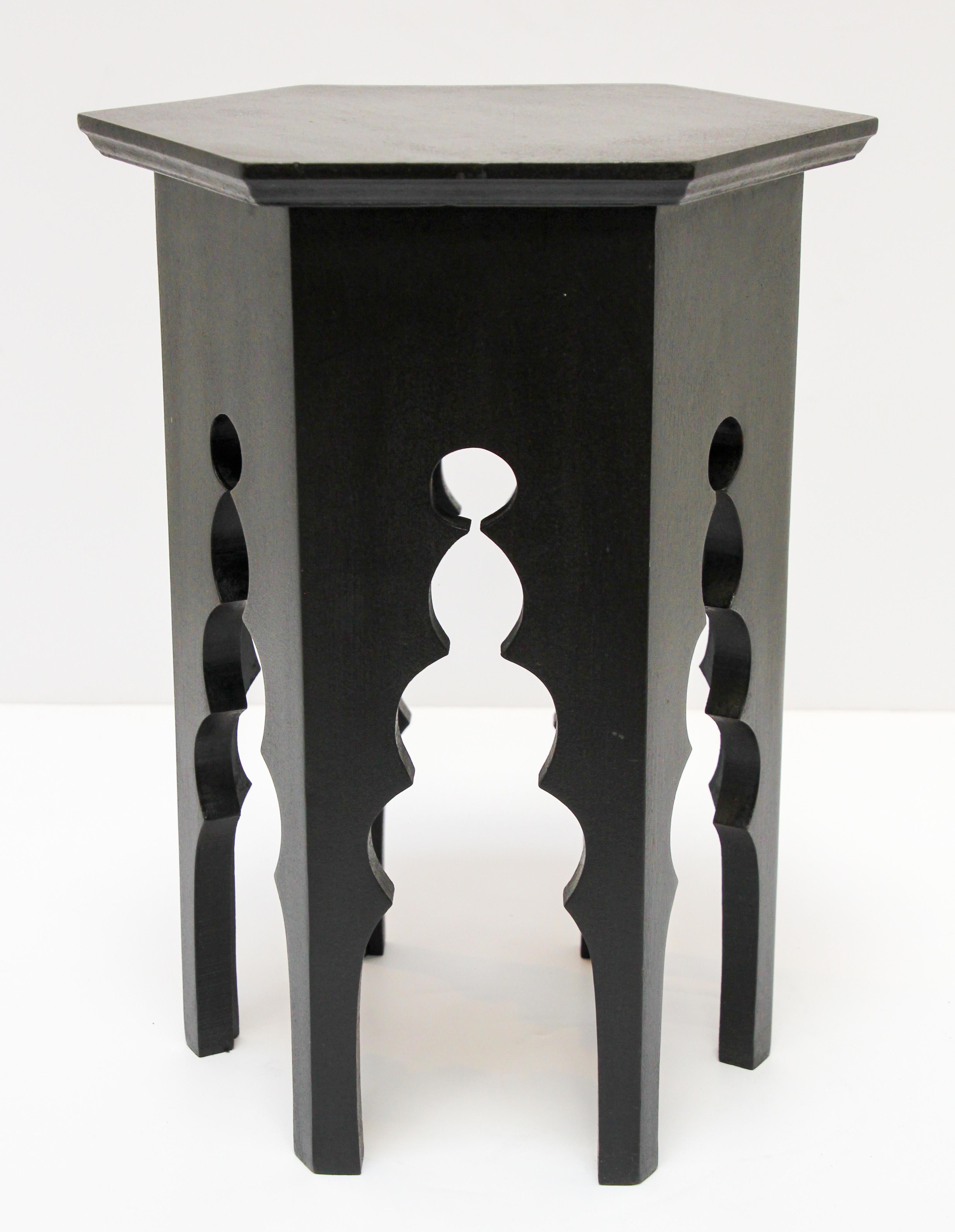 Levantine Moorish Style Hexagonal Black Side Accent Table In Good Condition In North Hollywood, CA