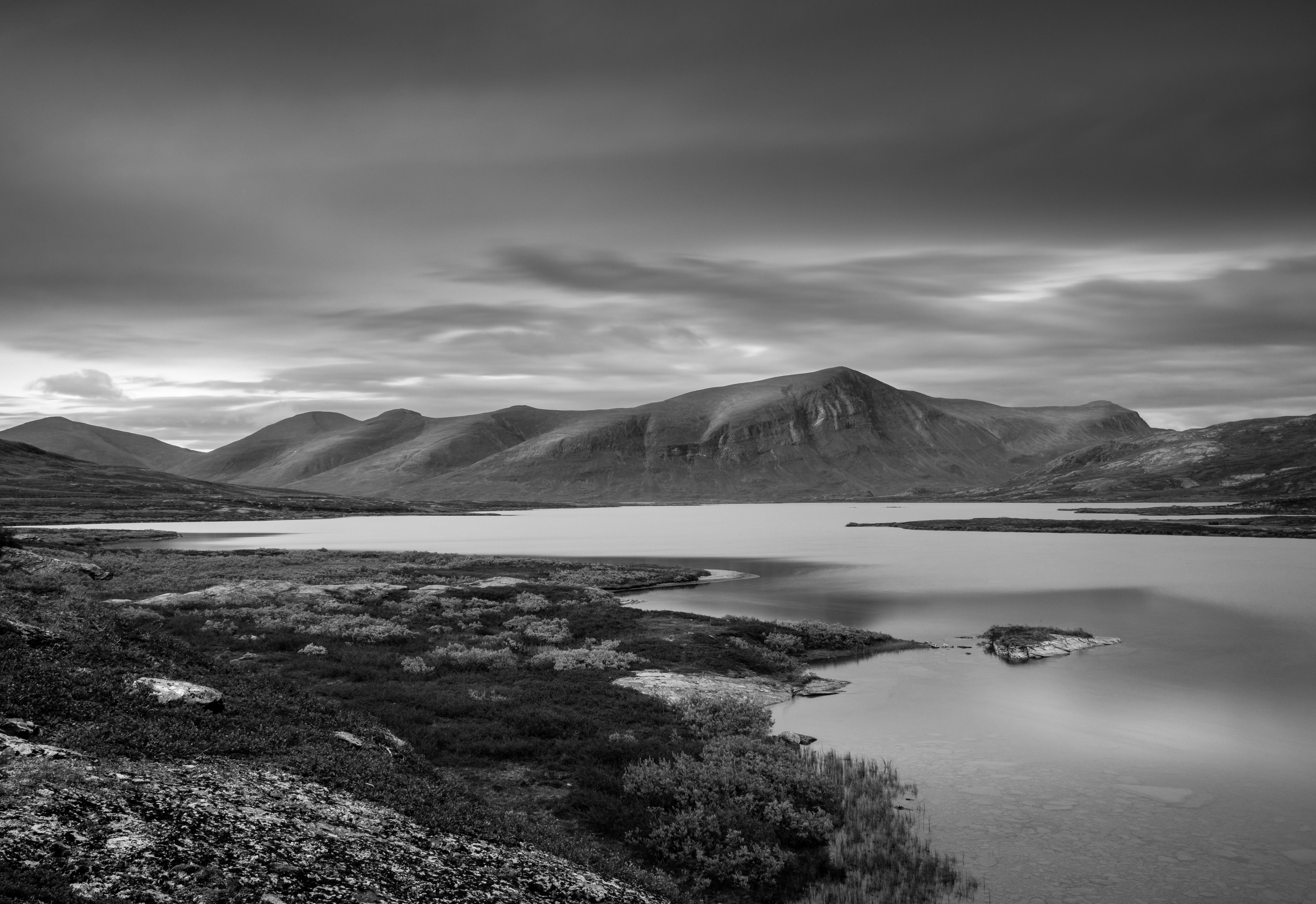 Levi Mendes Black and White Photograph - CLEAR WATER LIMITED EDITION 1/20, Photograph, Archival Ink Jet