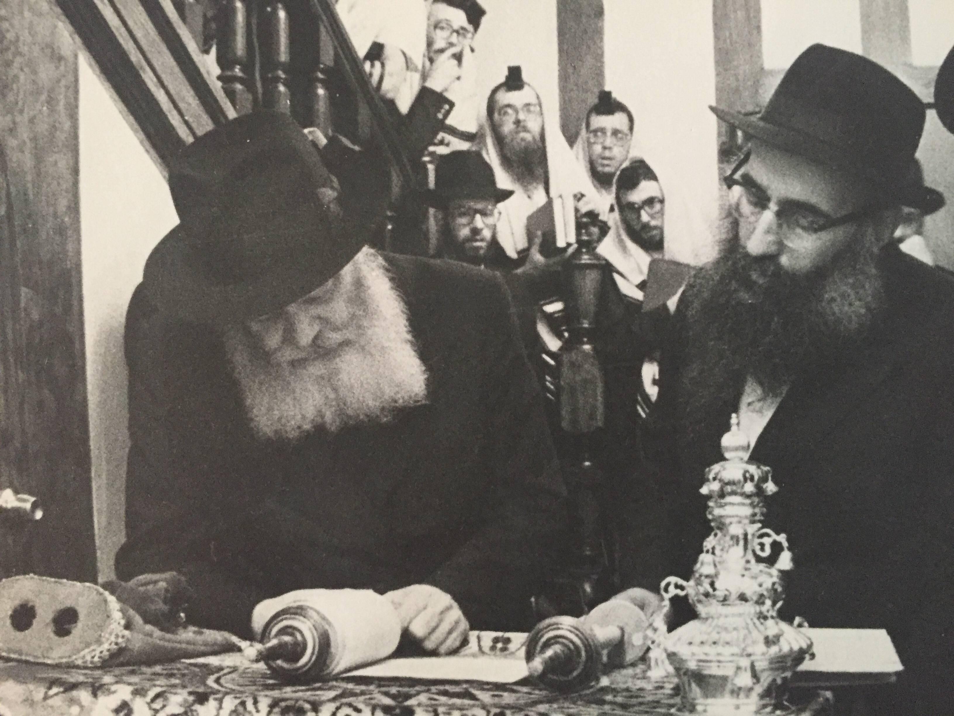 Rare Vintage Original Photo from the Court of The Lubavitcher Rebbe 770 Chabad - Photograph by Levi Yitzchak Freidin