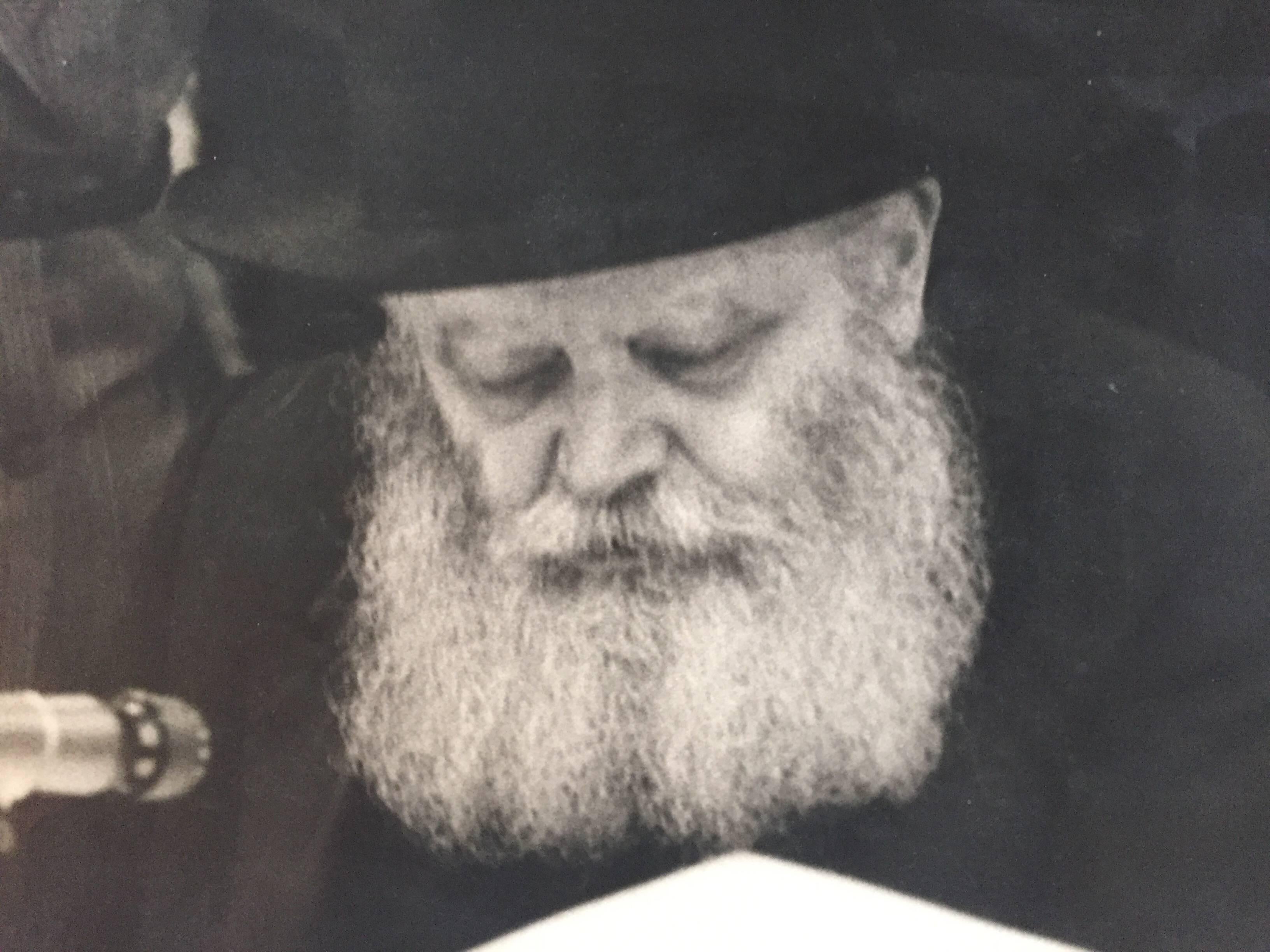 Seltenes Originalfoto aus dem Hof des Lubavitcher Rebbe 770 Chabad, Vintage – Photograph von Levi Yitzchak Freidin