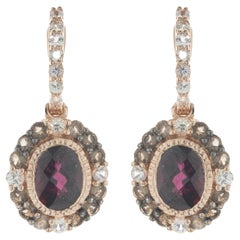 Tropfenohrringe aus 14 Karat Roségold mit Granat und Diamanten von LeVian