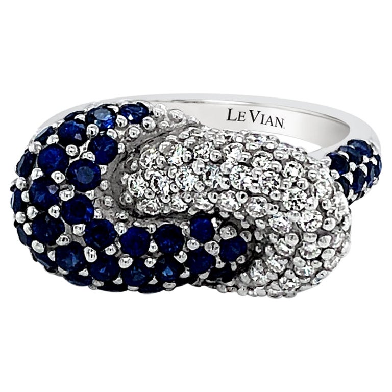 Klassischer gedrehter Cocktailring von LeVian, 14 Karat Weißgold, blauer Saphir, runder Diamant