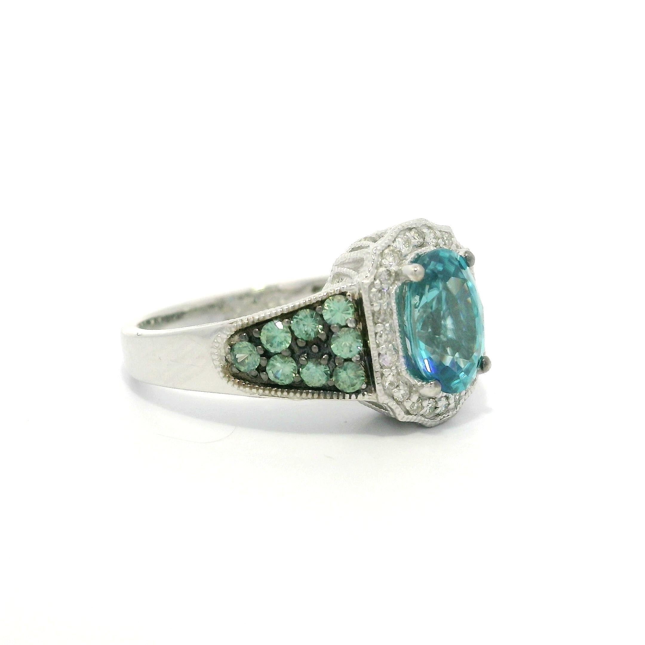 LeVian 14k White Gold Blue Zircon Diamond Halo Pave Green Alexandrite Ring im Angebot 7