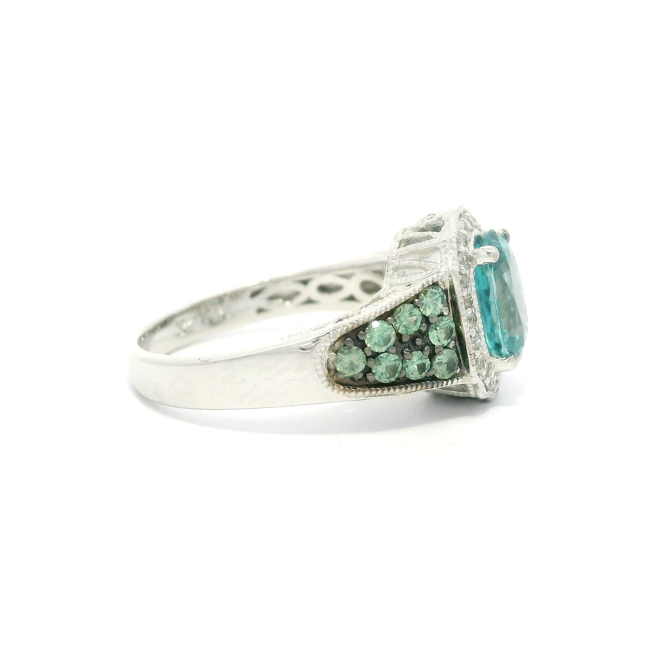LeVian 14k White Gold Blue Zircon Diamond Halo Pave Green Alexandrite Ring im Angebot 8