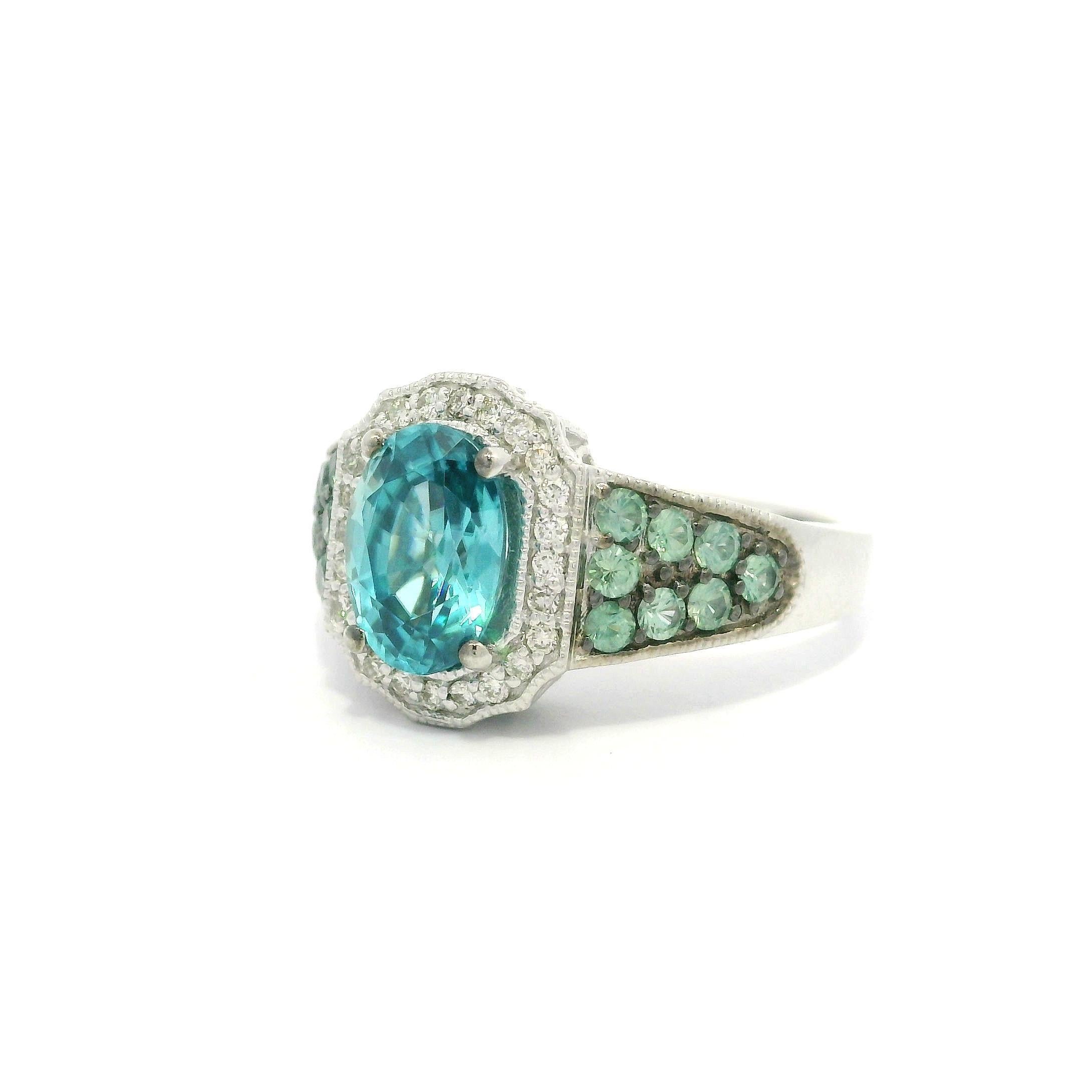 LeVian 14k White Gold Blue Zircon Diamond Halo Pave Green Alexandrite Ring im Angebot 9