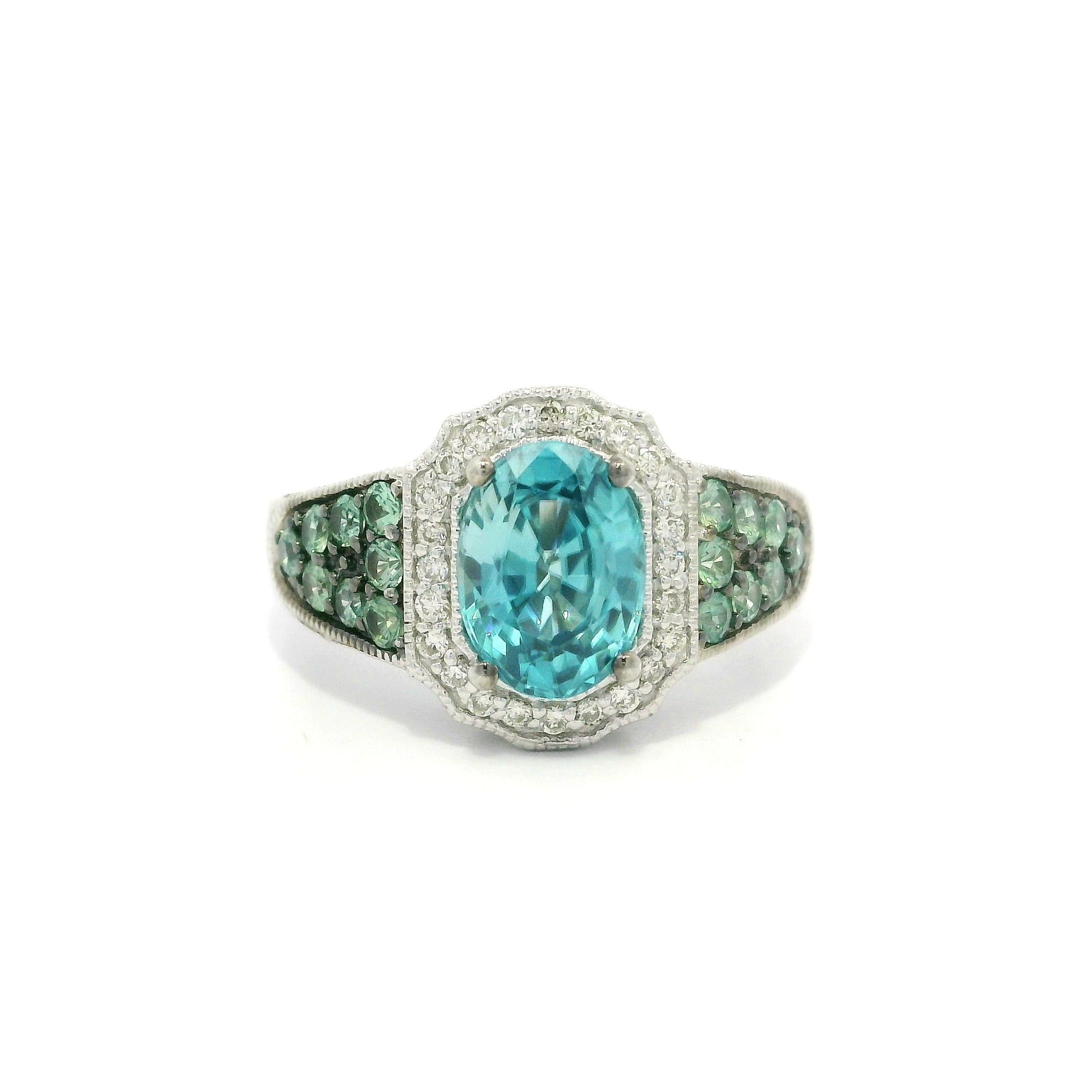 LeVian 14k White Gold Blue Zircon Diamond Halo Pave Green Alexandrite Ring im Angebot 10