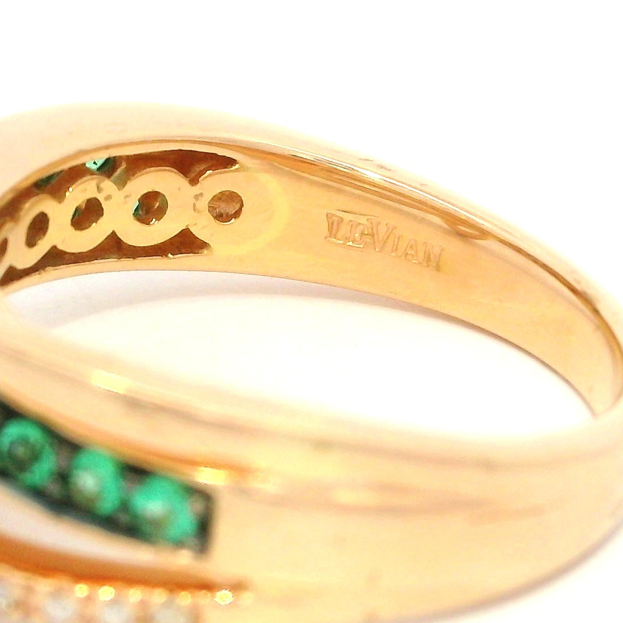 Anello LeVian in oro giallo 14k da 0,58ctw con smeraldo e diamante incrociati in vendita 3