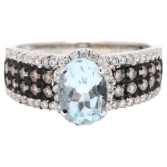 Verlobungsring aus 14 Karat Weißgold mit 1,8 Karat Aquamarin und Diamant von LeVian