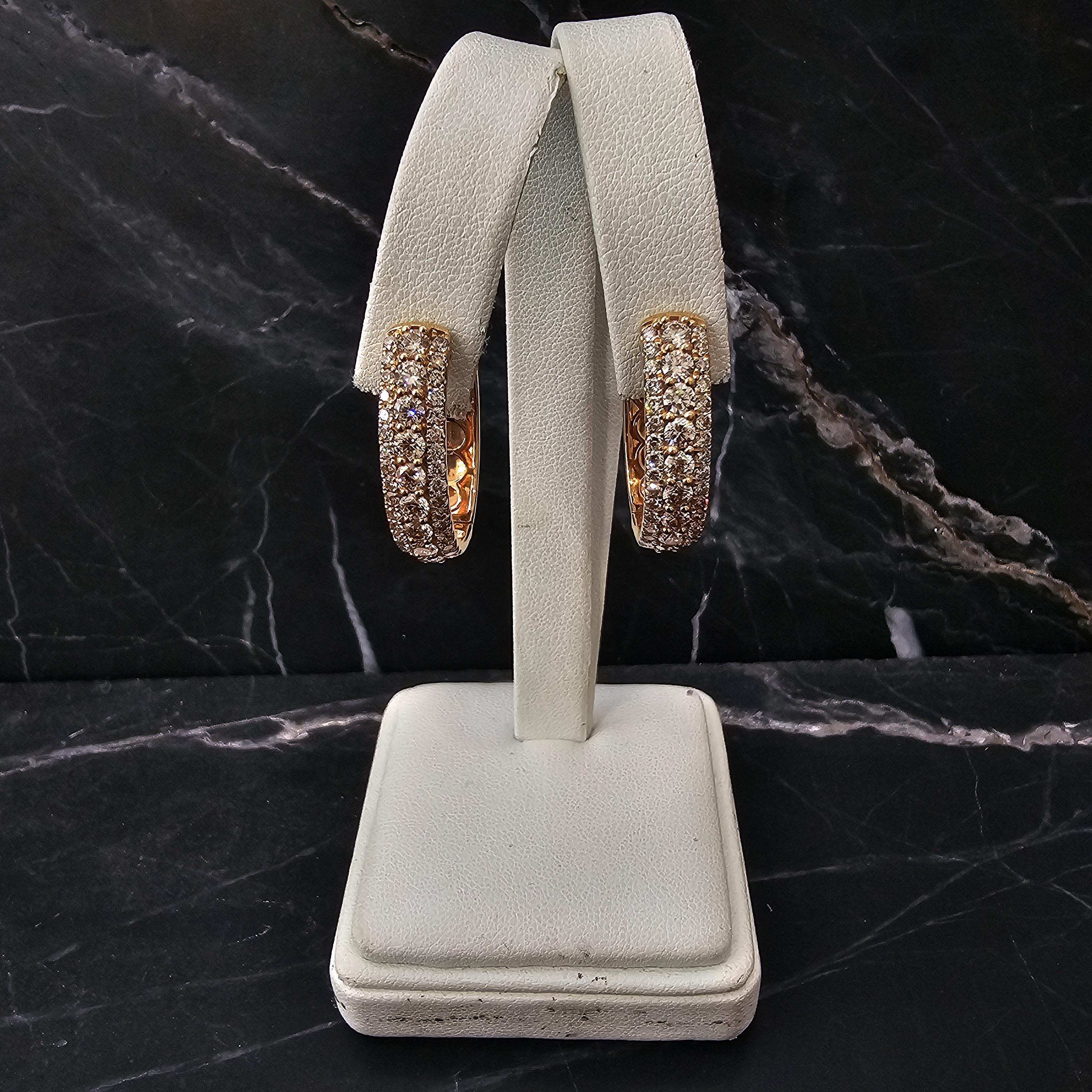 Orecchini a cerchio con diamanti Levian in oro rosa 18 carati Creme Brulee in vendita 4