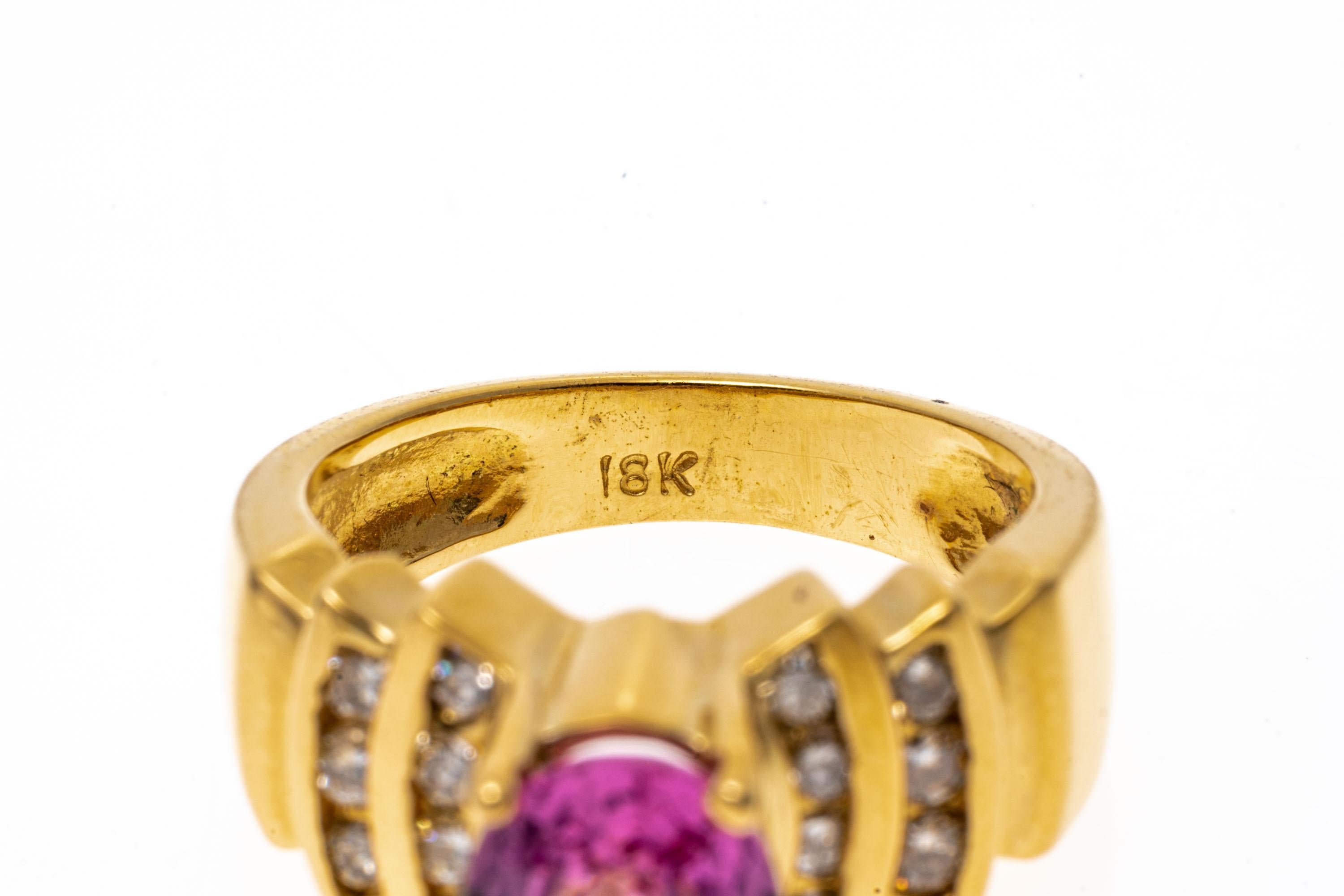 Levianischer Diamantring aus 18 Karat Gelbgold mit rosa Saphiren und Diamanten (Zeitgenössisch) im Angebot