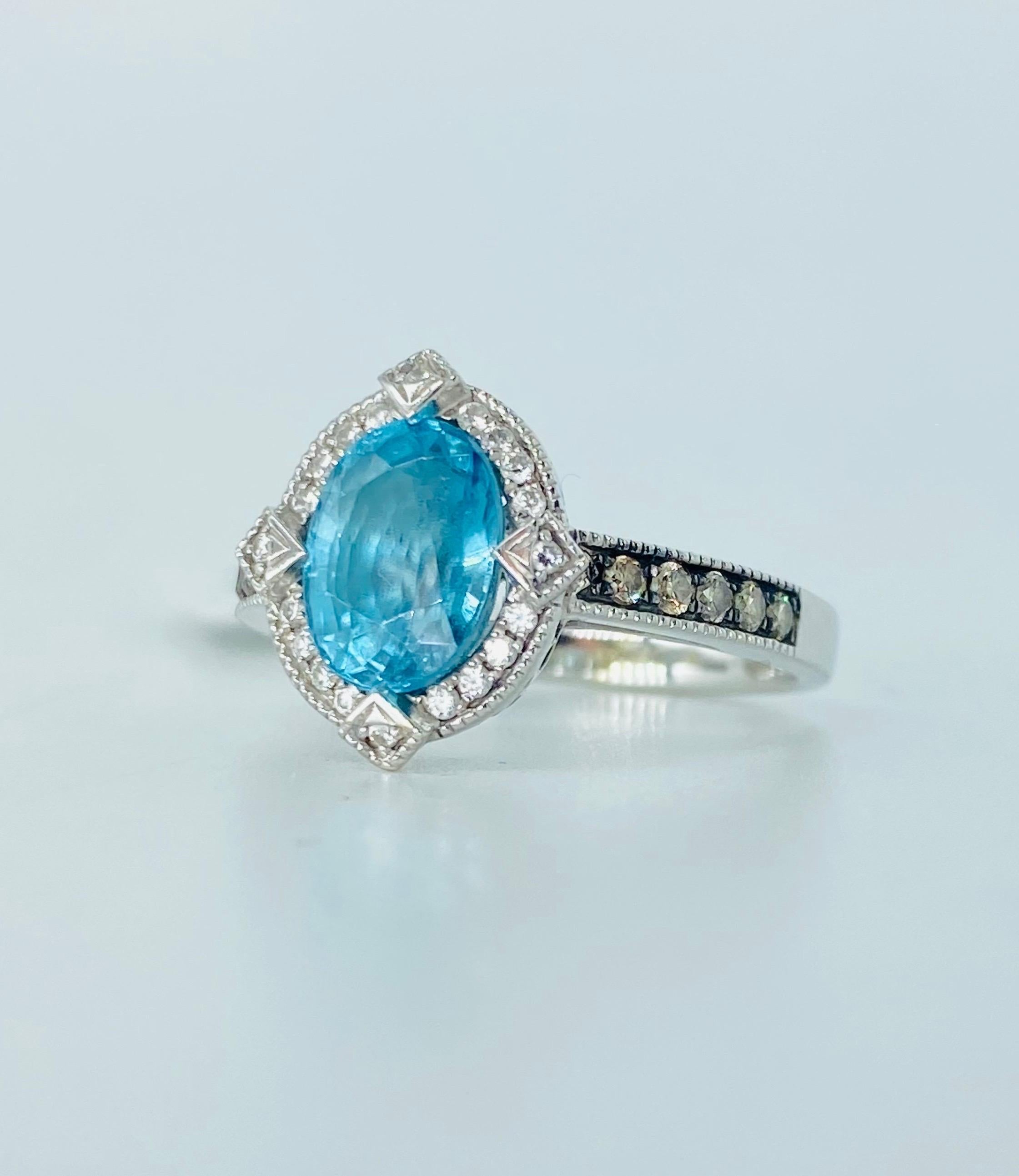 Bague LeVian en or blanc 14 carats avec aigue-marine bleue marine de 2,15 carats et diamants en vente 1