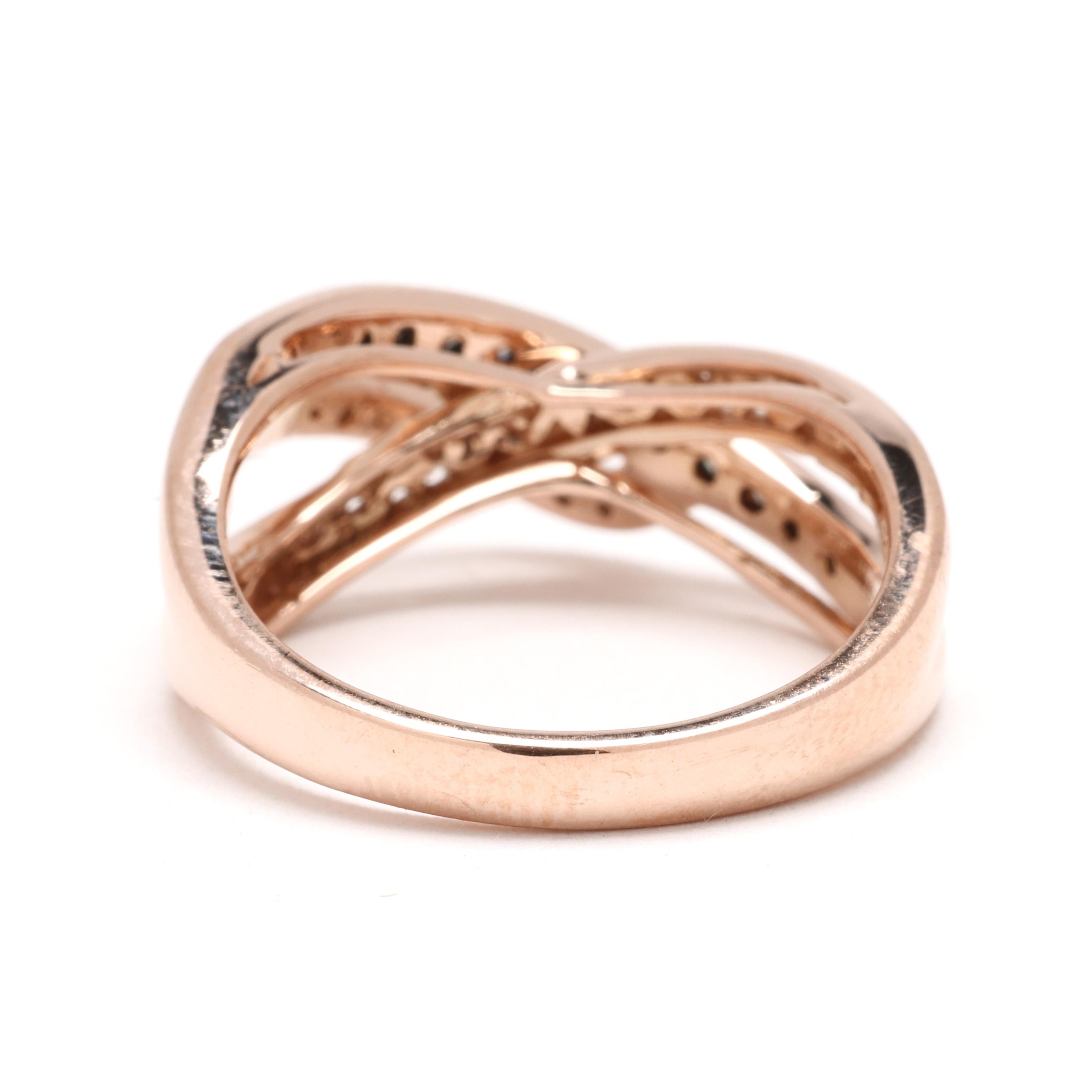 Taille ronde LeVian .23ctw Diamond Twisted Band Ring, 14k Rose Gold, Taille 6.75 en vente