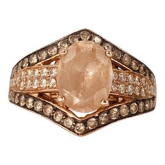 Anillo LeVian de Morganita y Diamantes de 3,56 tcw y Oro Rosa de 14k