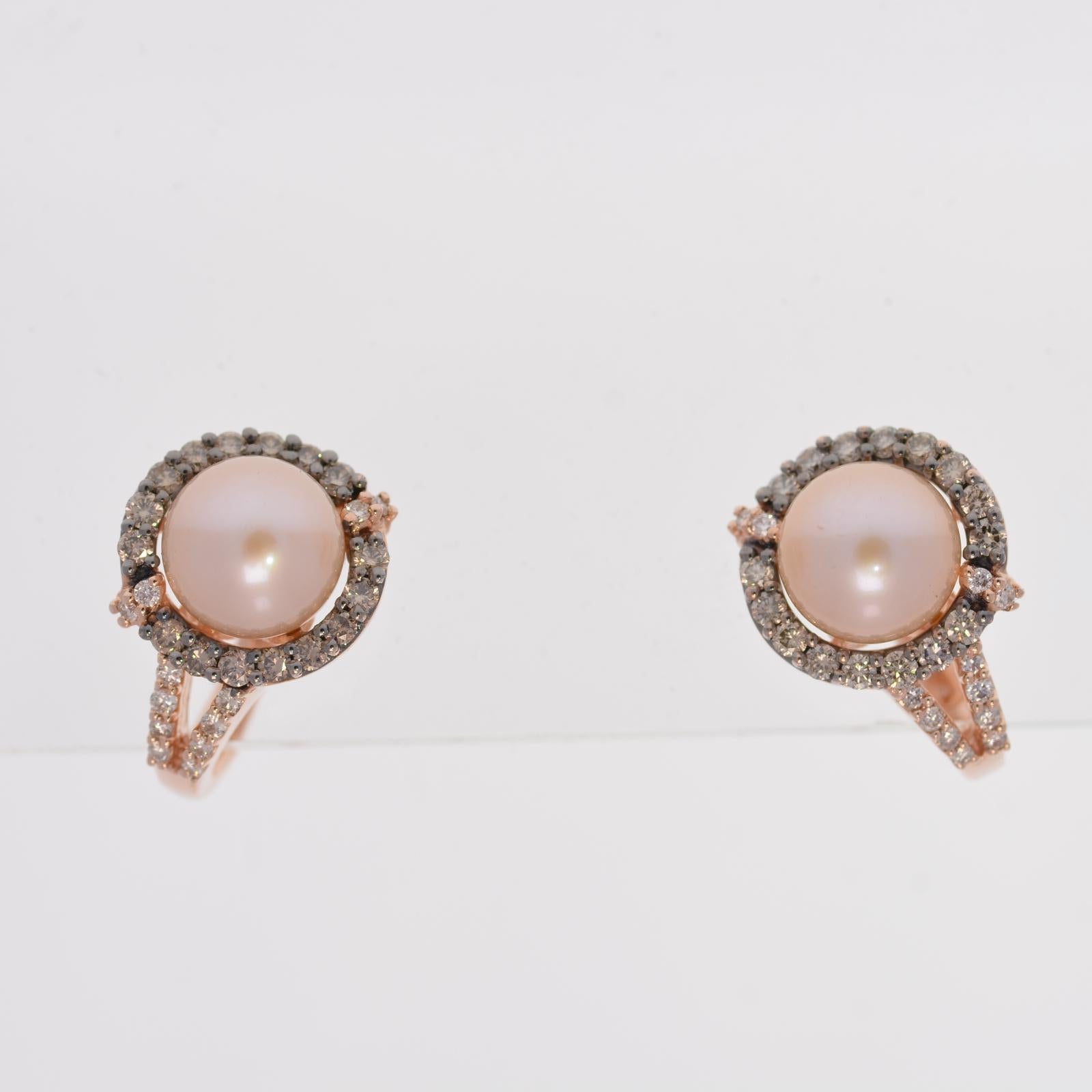 Levian Estate Diamond and Pearl 14k Rose Gold Earrings

Metal Type:
Rose Gold
Metal Purity:​​​​​​​
14k
Main Stone Creation:
Natural
Total Carat Weight:
.72
Main Stone:
Fresh Water Pearls
Gender: 
Women's

Replacement Value: $2450.00
JESSUP’S PRICE: