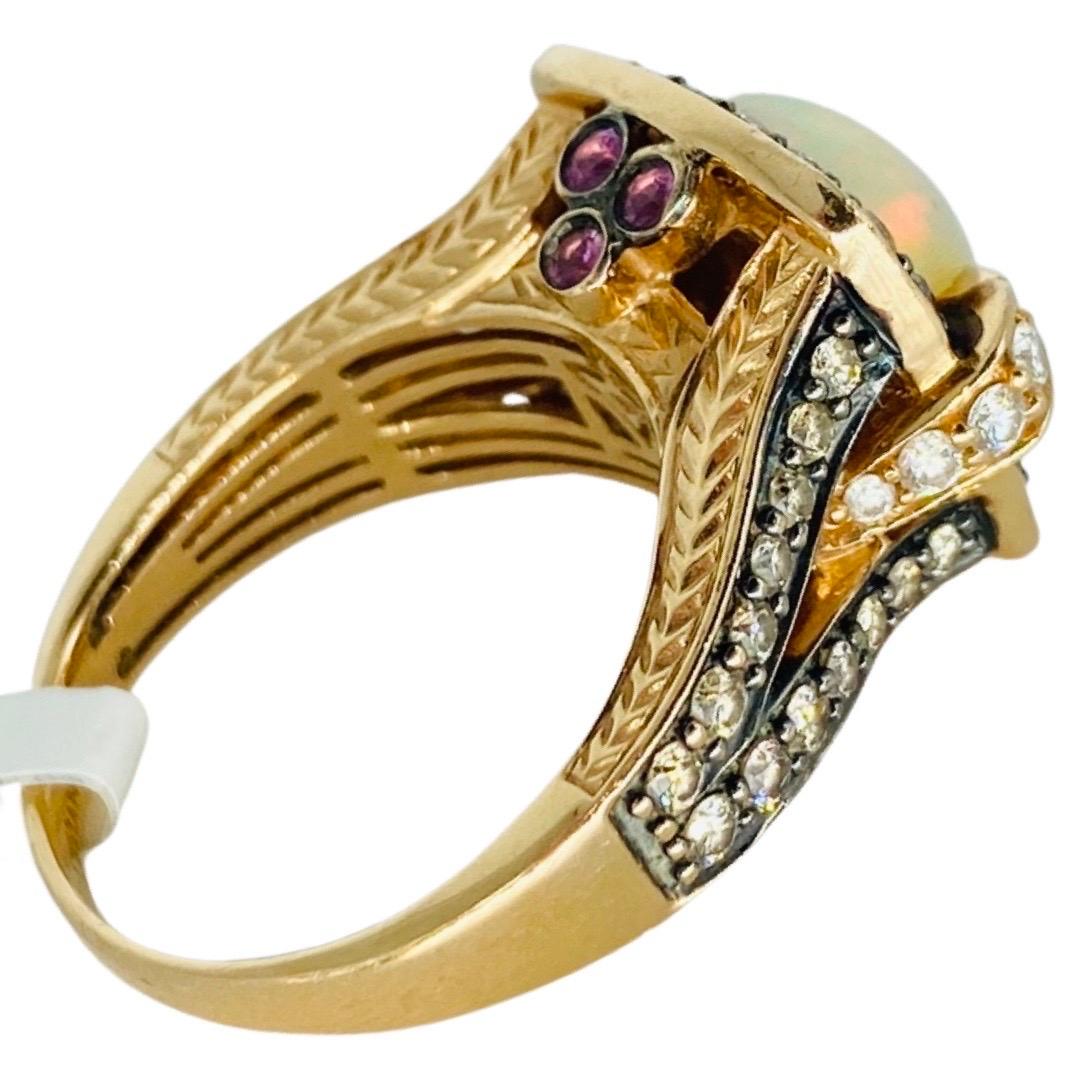 LeVian Bague en or fraise 14 carats avec grande opale napolitaine, diamants et améthyste en vente 1