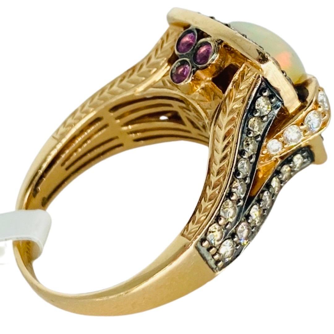 LeVian Bague en or fraise 14 carats avec grande opale napolitaine, diamants et améthyste en vente 4