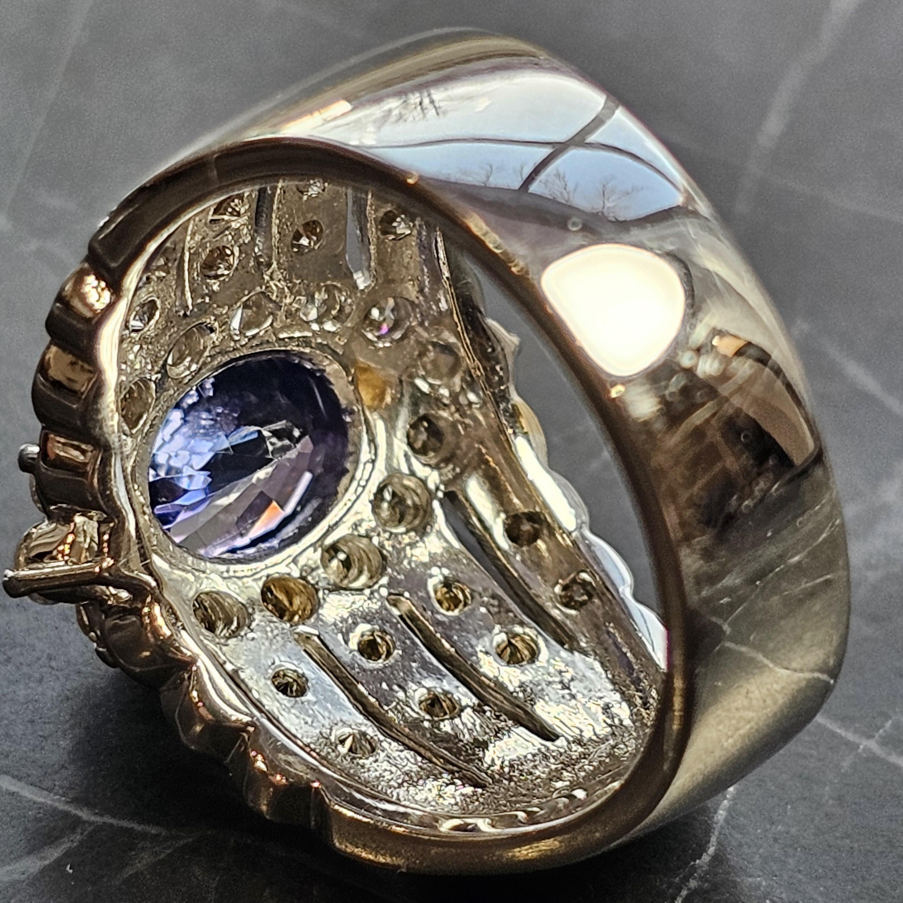 Levian Ring 18k White Gold Oval Tanzanite Chocolate Diamonds Wide Band size 7.25 For Sale 2