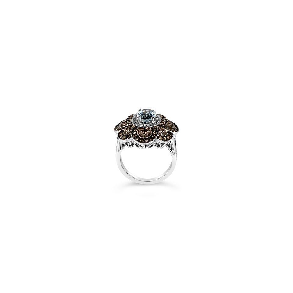 Anello LeVian Acquamarina Cioccolato Diamanti Vaniglia Diamanti Vaniglia 14K Oro Vaniglia In condizioni Nuovo in vendita a Great Neck, NY