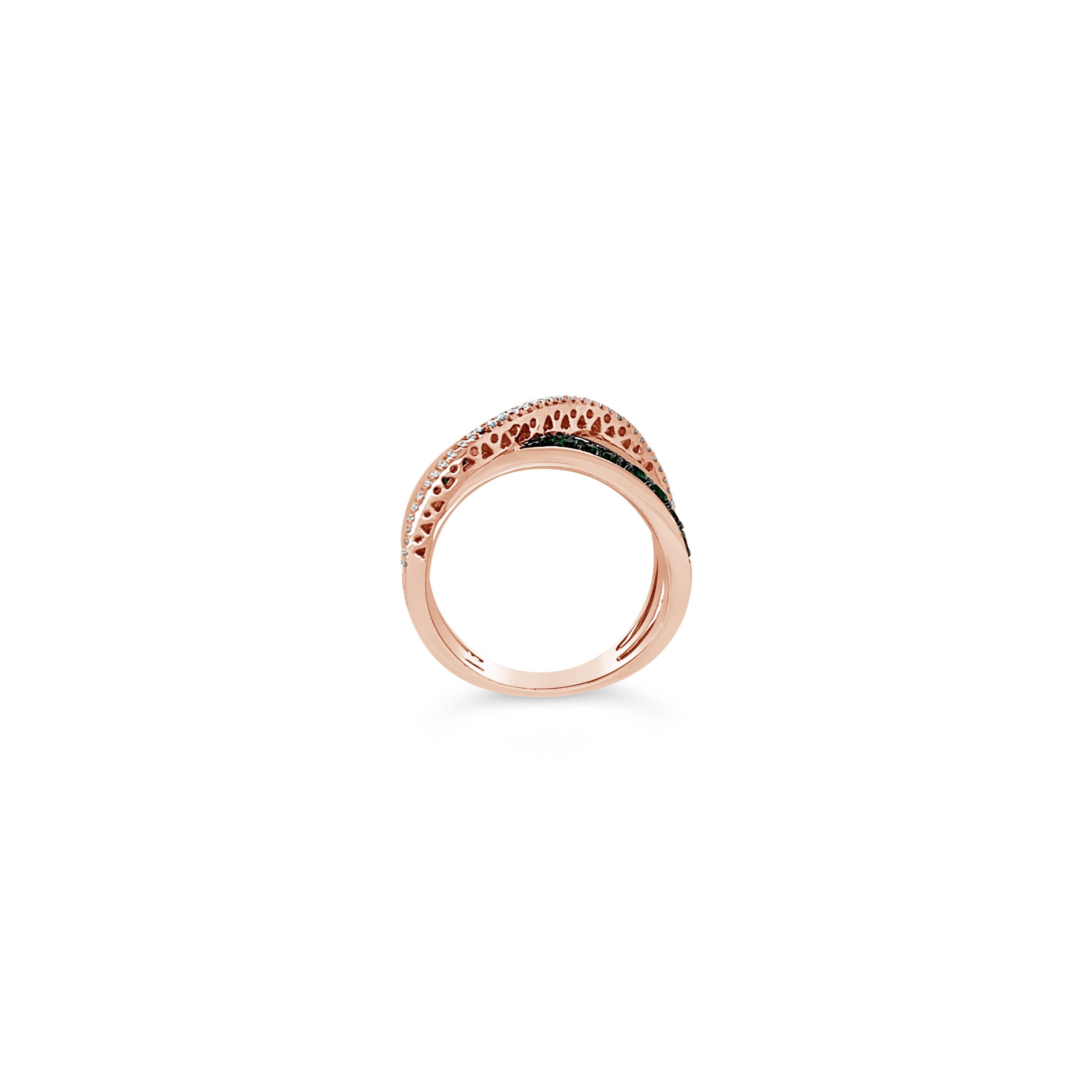 Le Vian® Ring featuring 0.36 cts. Costa Smeralda Emeralds, 0.12 cts. Vanilla Diamonds® set in 14K Strawberry Gold®

Diamonds Breakdown:
.12 cts White Diamonds

Gems Breakdown:
.36 cts Emerald

Please feel free to reach out with any questions!

Item