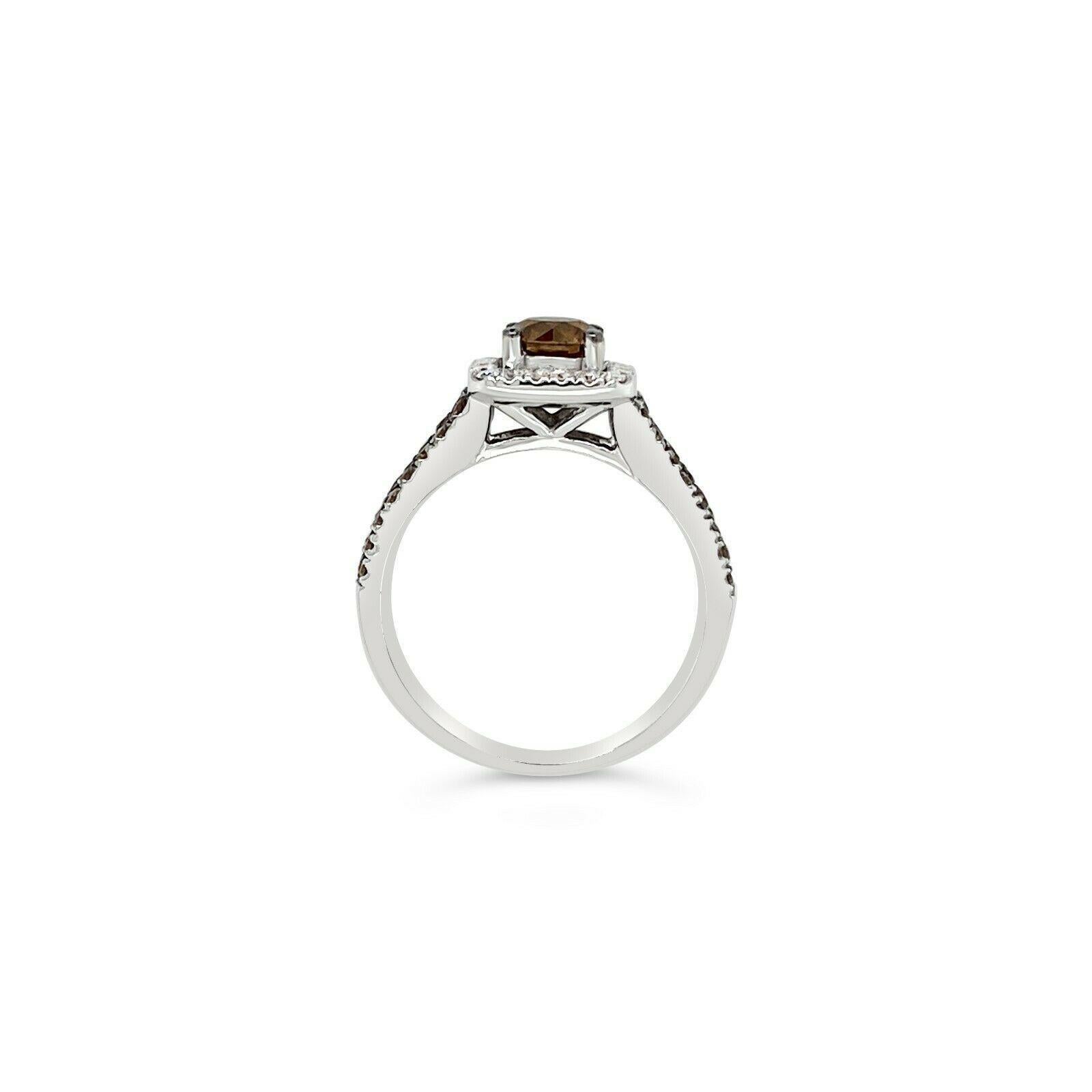 LeVian Ring mit schokoladenfarbenen Diamanten und vanillefarbenen Diamanten, gefasst in 14 Karat Weißgold im Zustand „Neu“ in Great Neck, NY