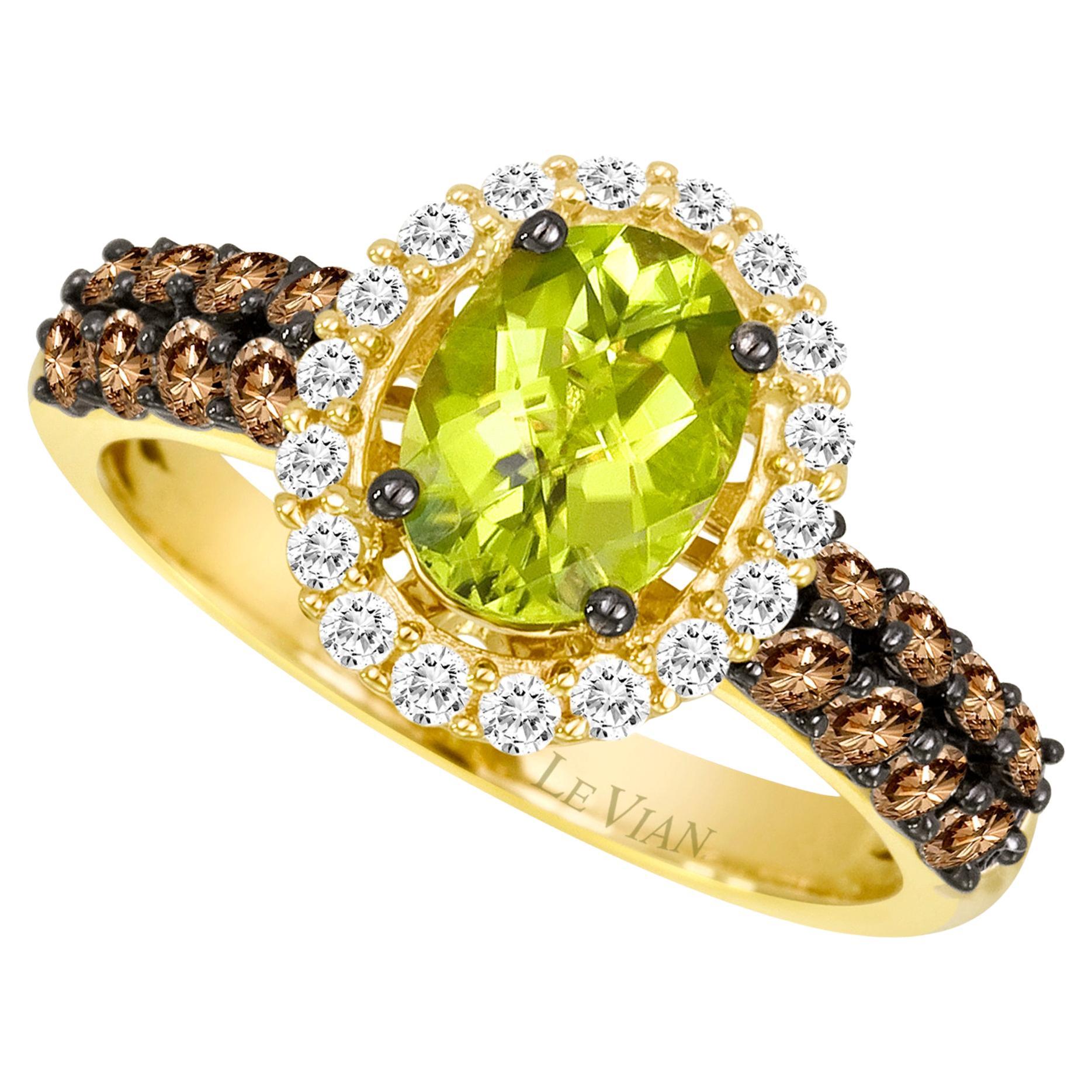 Levian Ring Green Peridot Chocolate White Diamond in 14K Yellow Gold 2Cts For Sale