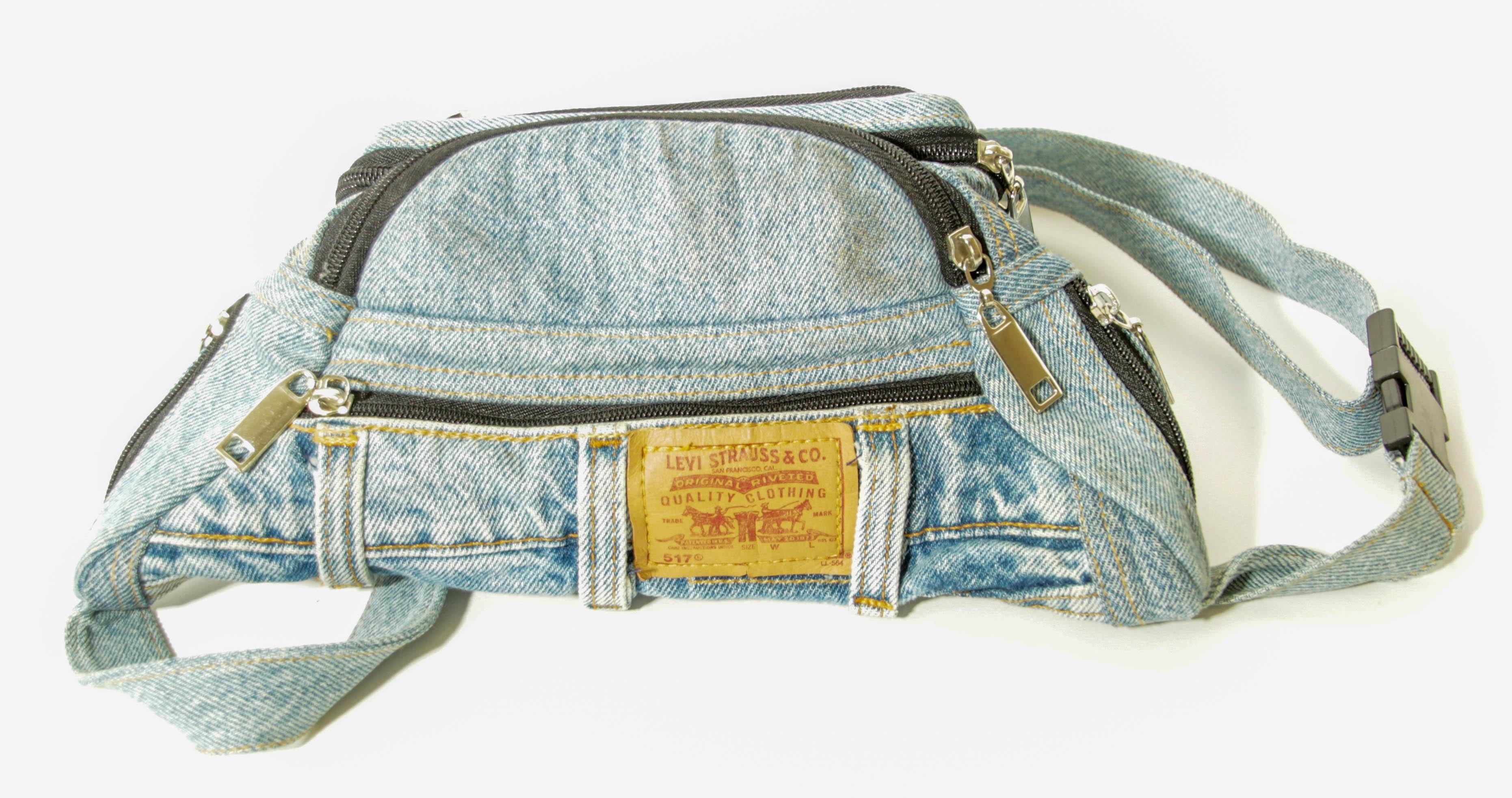 Levi's Levi Strauss Gürteltasche aus Denim mit Gürteltasche im Angebot 1