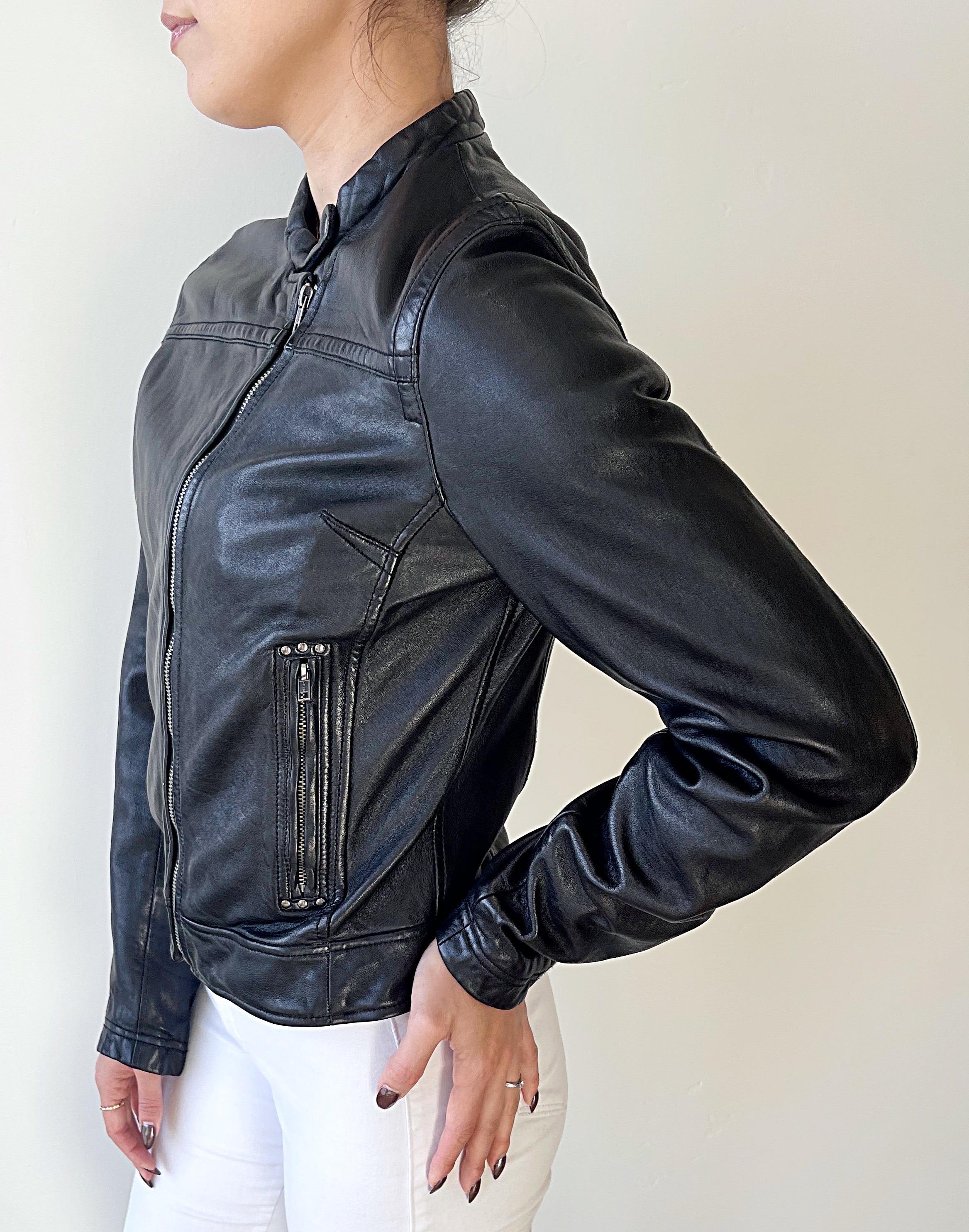 Chaqueta de vuelo bomber mediana de piel negra para mujer Levi's Made and Crafted en venta 1