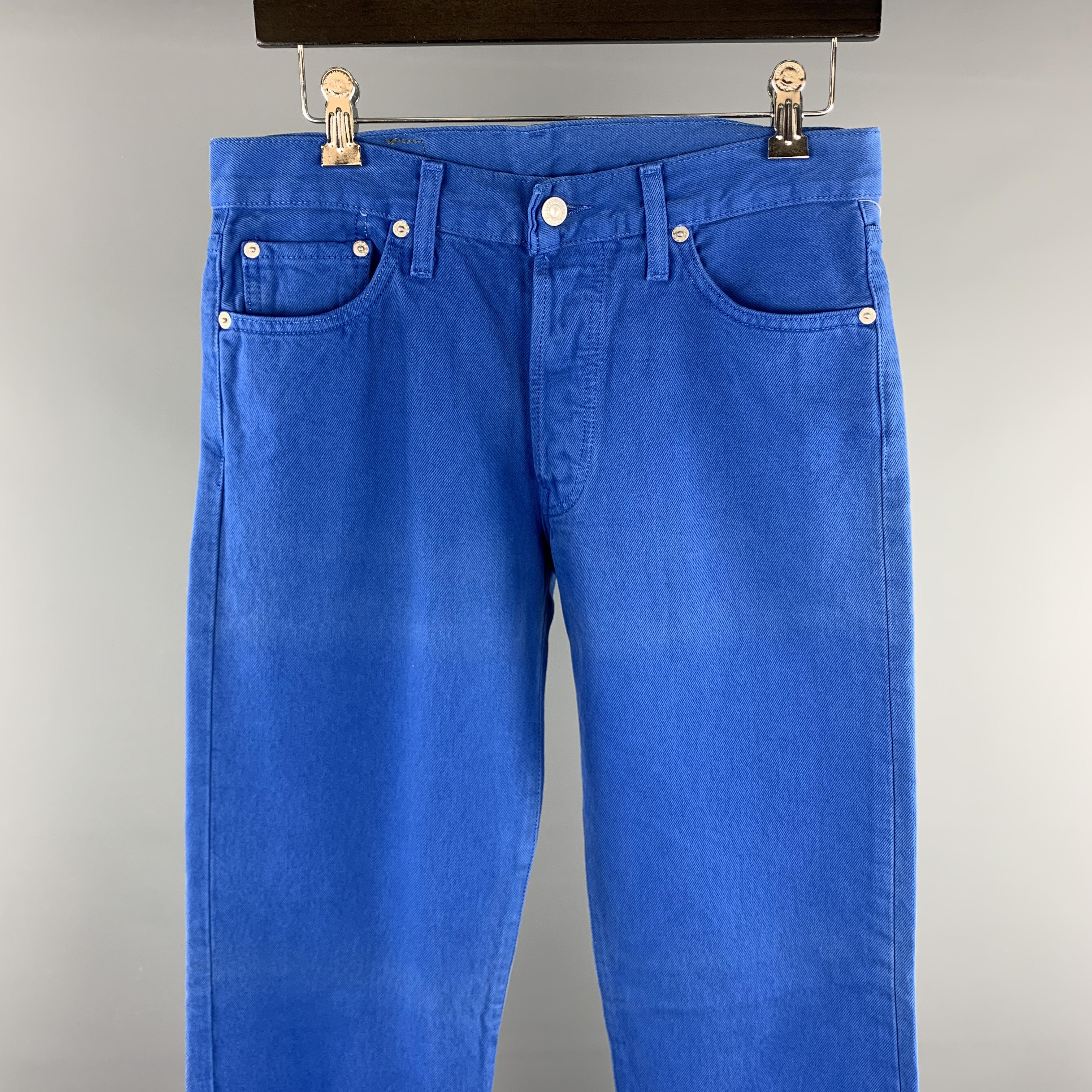 LEVI'S x 501 XX ALIFE casual pants comes in a blue cotton featuring a jean cut style and a button fly closure. 


Very Good Pre-Owned Condition.
Marked: 30 x 30

Measurements:

Waist: 30 in. 
Rise: 9 in. 
Inseam: 30 in.

 