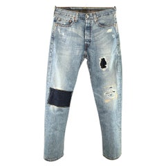 LEVI'S Jeans in Größe 32, blau-hellblau, mit Sashiko-Verzierung und Knopfleiste, aus Baumwolle