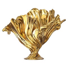 Vase Flora Levitaz en bronze poli