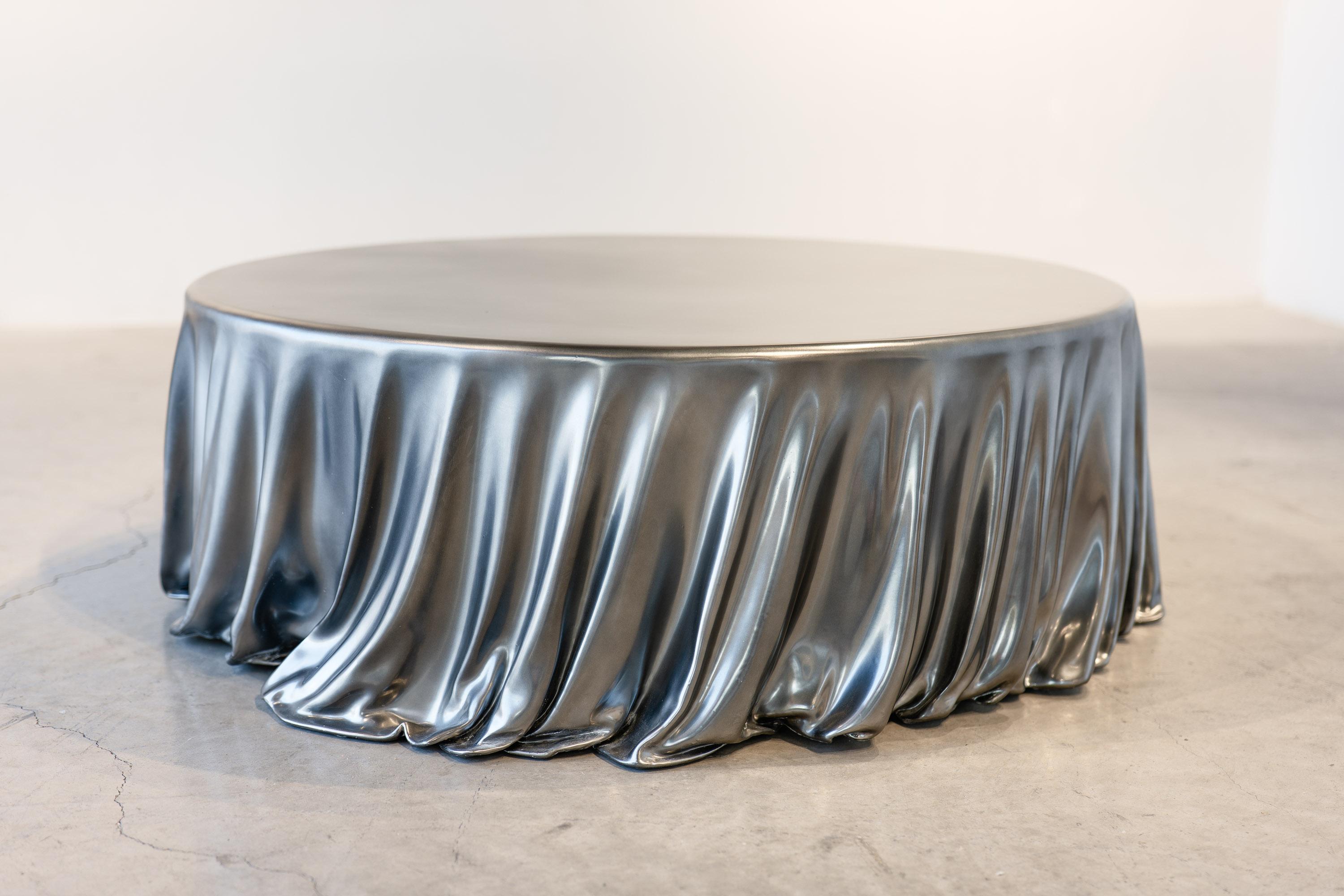 Levitaz Twirl Coffee Table Velvet Chrome im Angebot 5