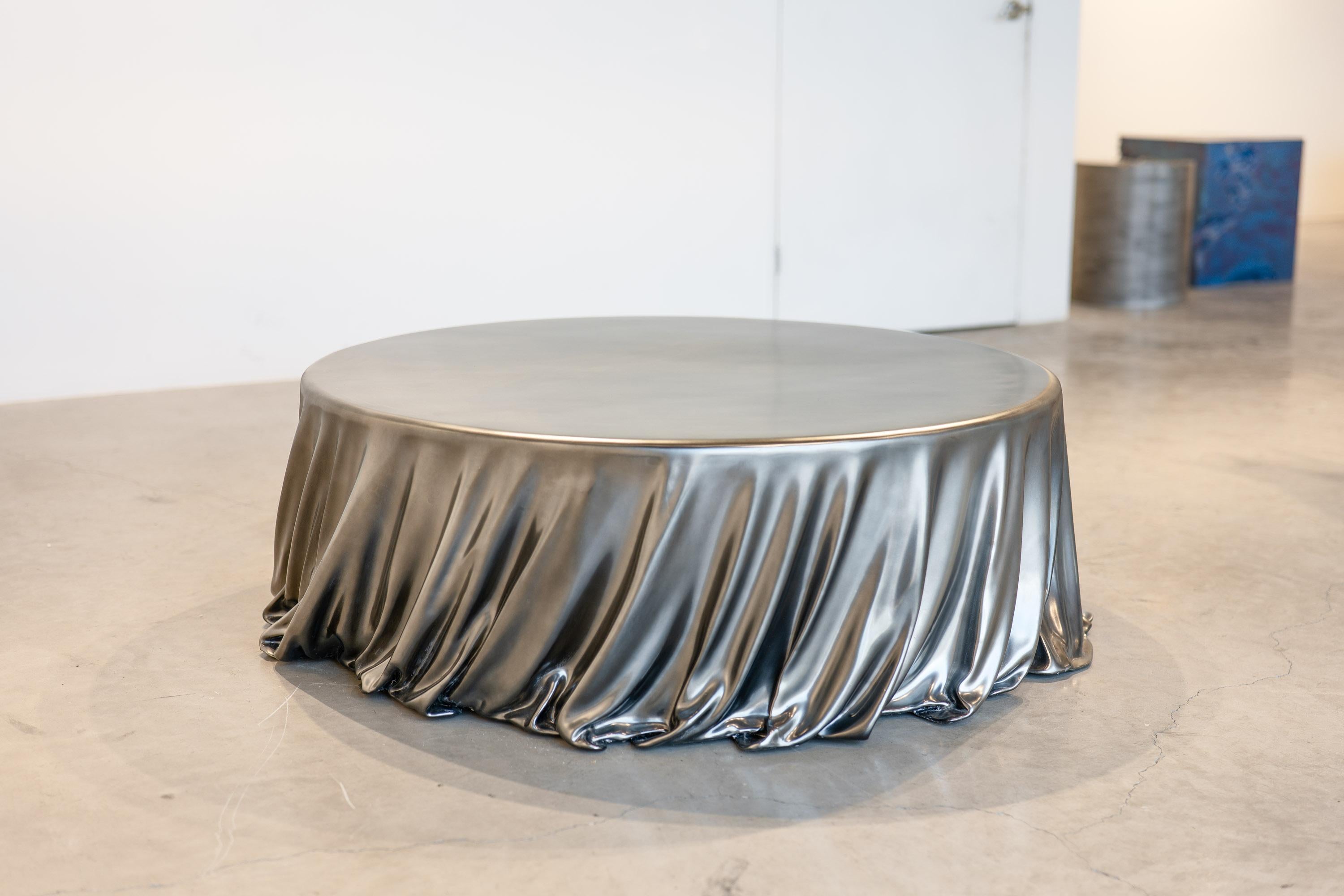 Levitaz Twirl Coffee Table Velvet Chrome (Gemalt) im Angebot