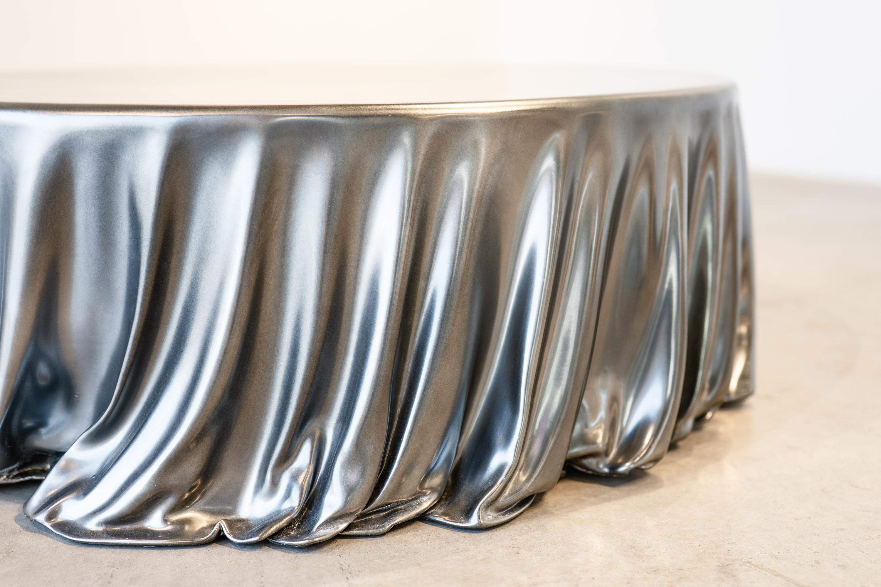 Levitaz Twirl Coffee Table Velvet Chrome im Angebot 1