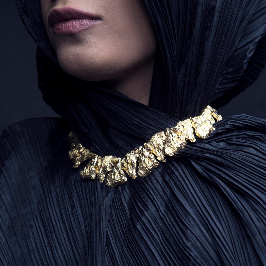 Levonah Gold-Plated Textured Necklace In New Condition For Sale In Dubai, AE