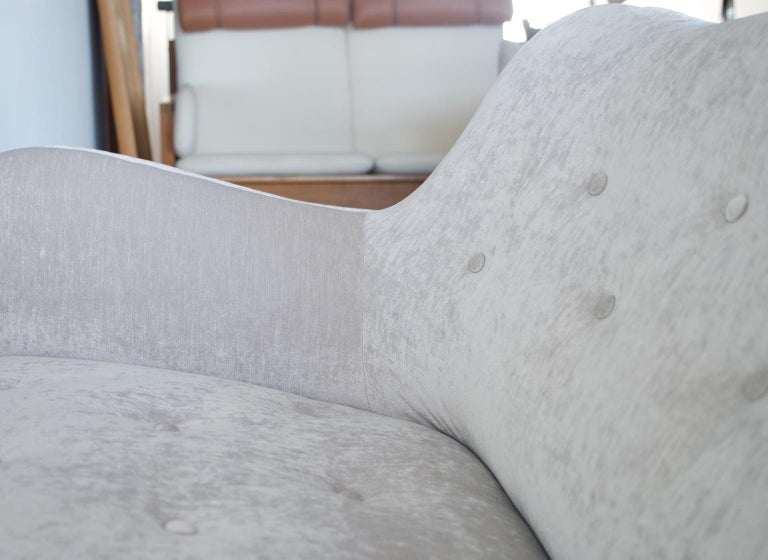 Levy Carlson’s Mobelafarr Button Tufted Grey Velvet Sofa For Sale 4