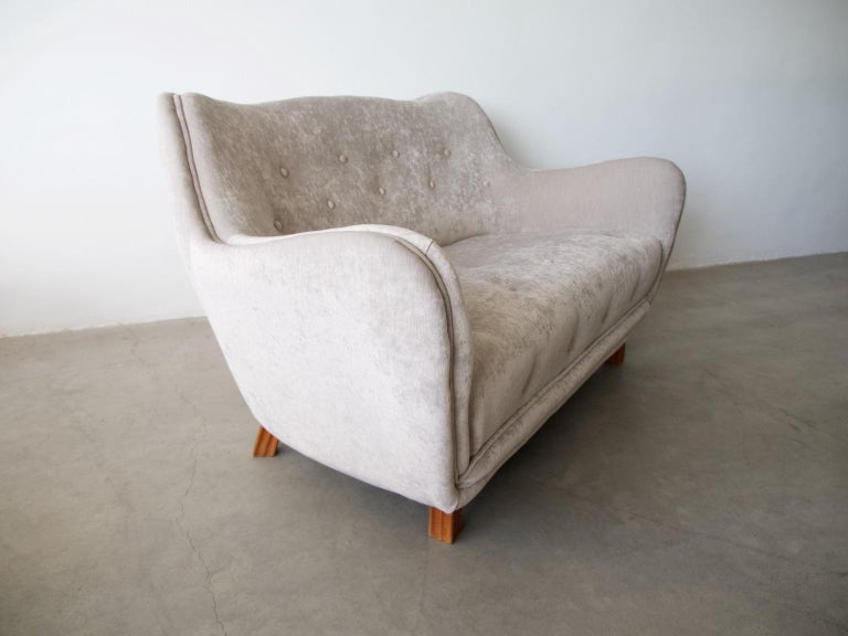 Scandinavian Modern Levy Carlson’s Mobelafarr Button Tufted Grey Velvet Sofa For Sale