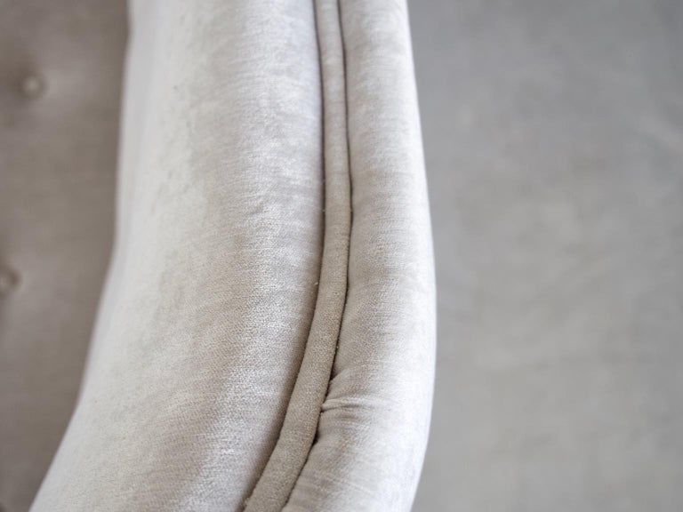 Levy Carlson’s Mobelafarr Button Tufted Grey Velvet Sofa For Sale 1