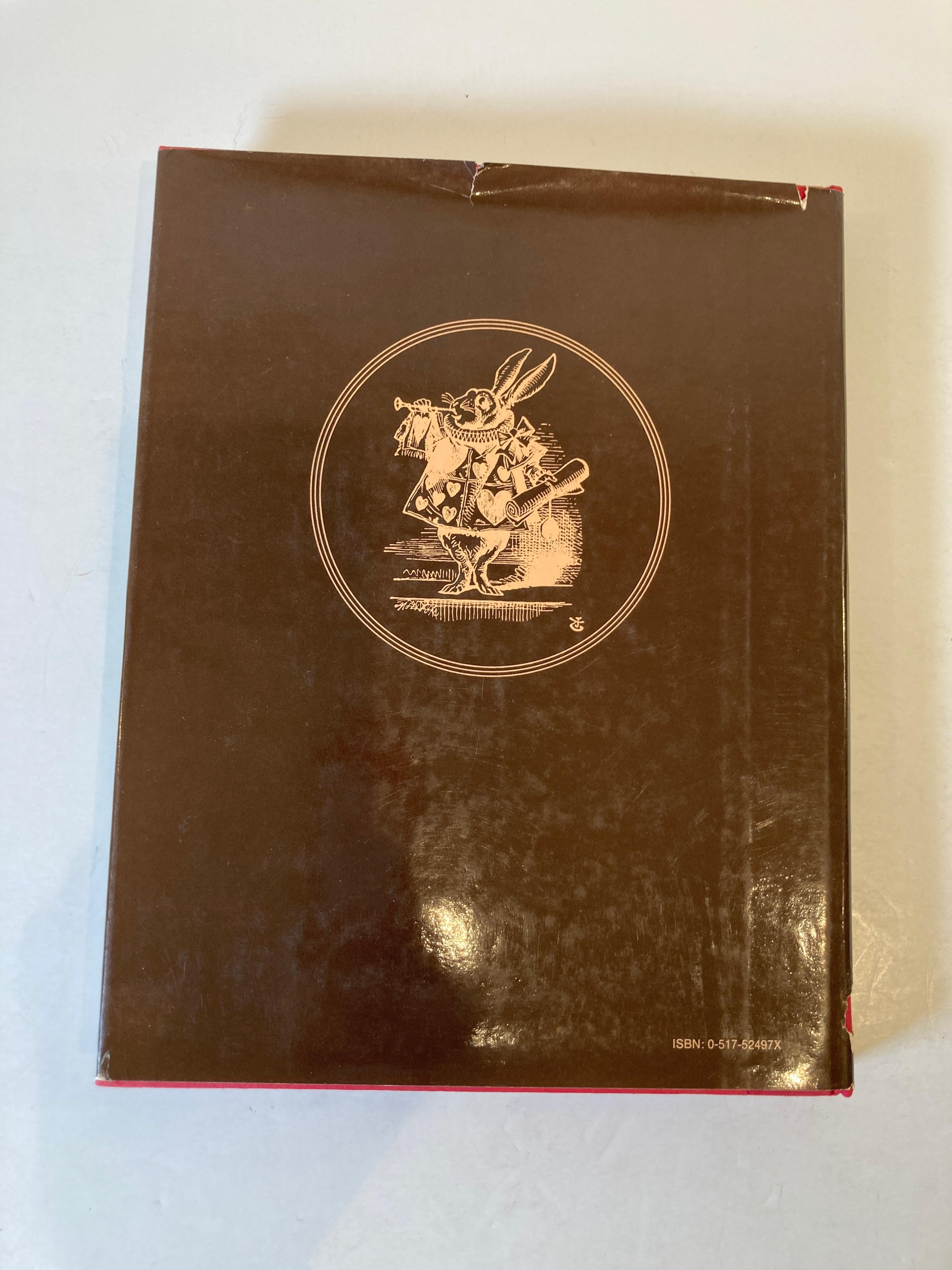Américain Lewis Carroll Livre à couverture rigide conservé en vente