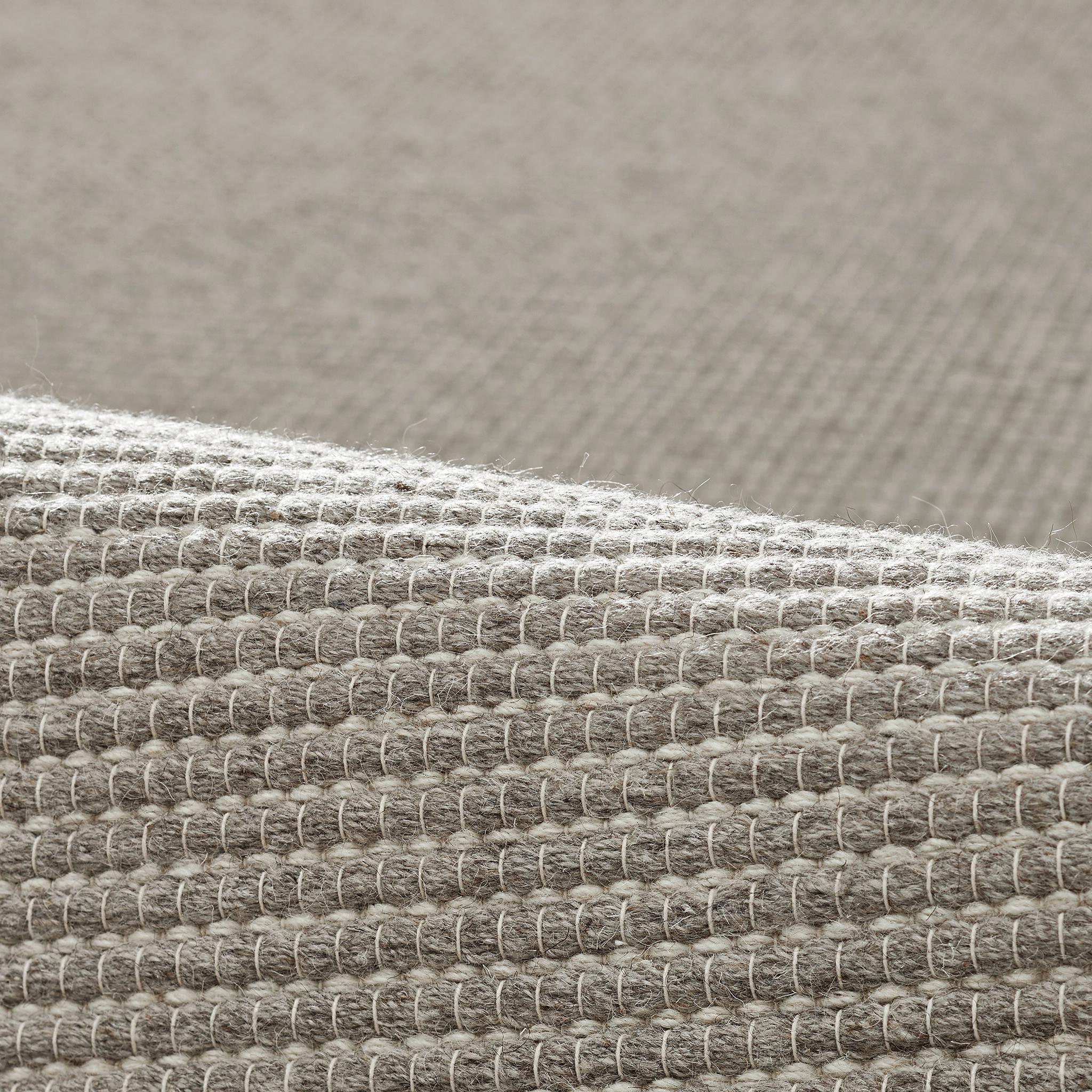 Lex 6X9ft Grey Wool Ribs Design Luxury Handwoven Rug In New Condition For Sale In New York, NY
