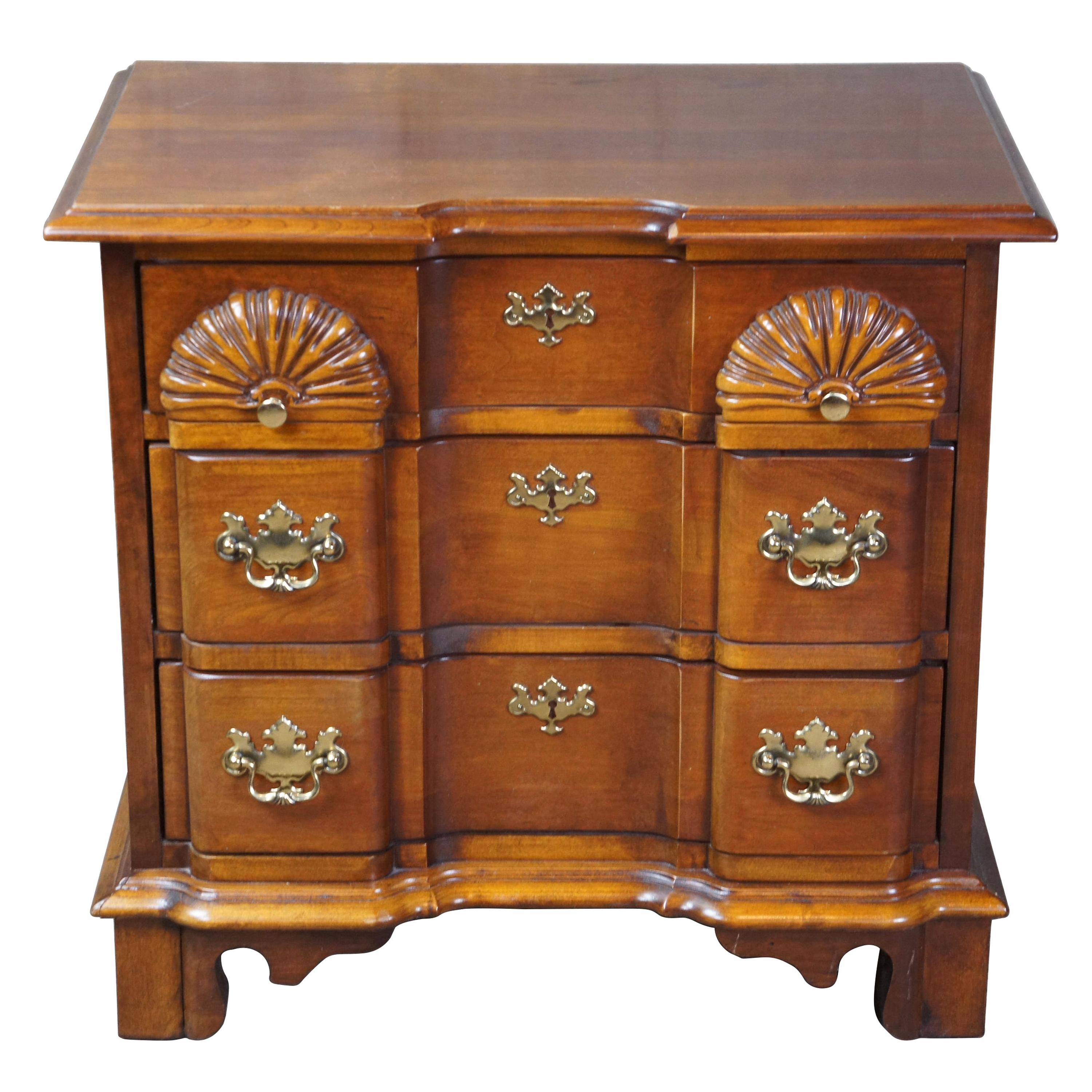 Lexington Cherry Chippendale Goddard Block Front Chest of Drawers Nightstand