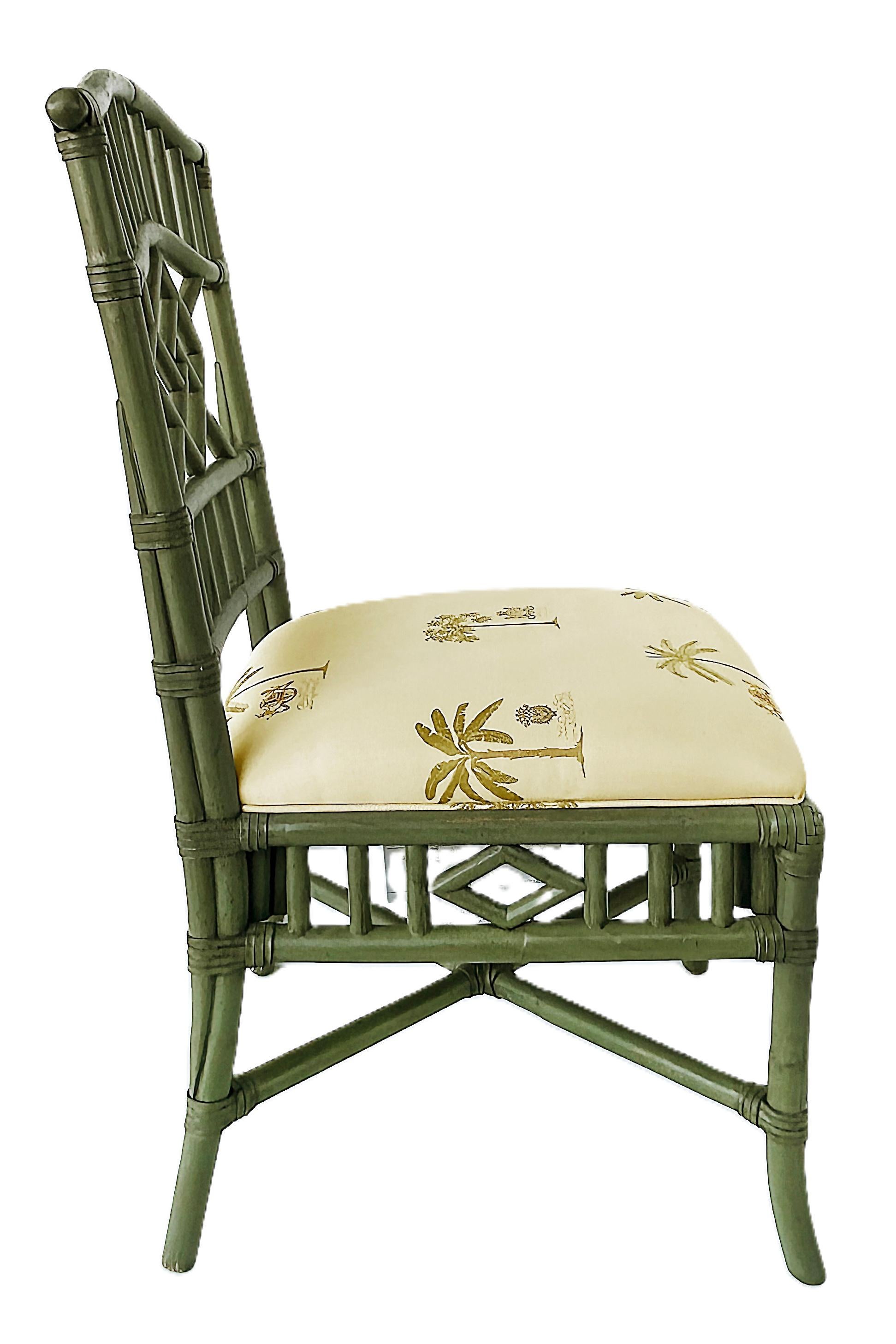 Américain Lexington Chaises d'appoint chinoises en faux rotin Chippendale, peintes, ensemble de 4 en vente
