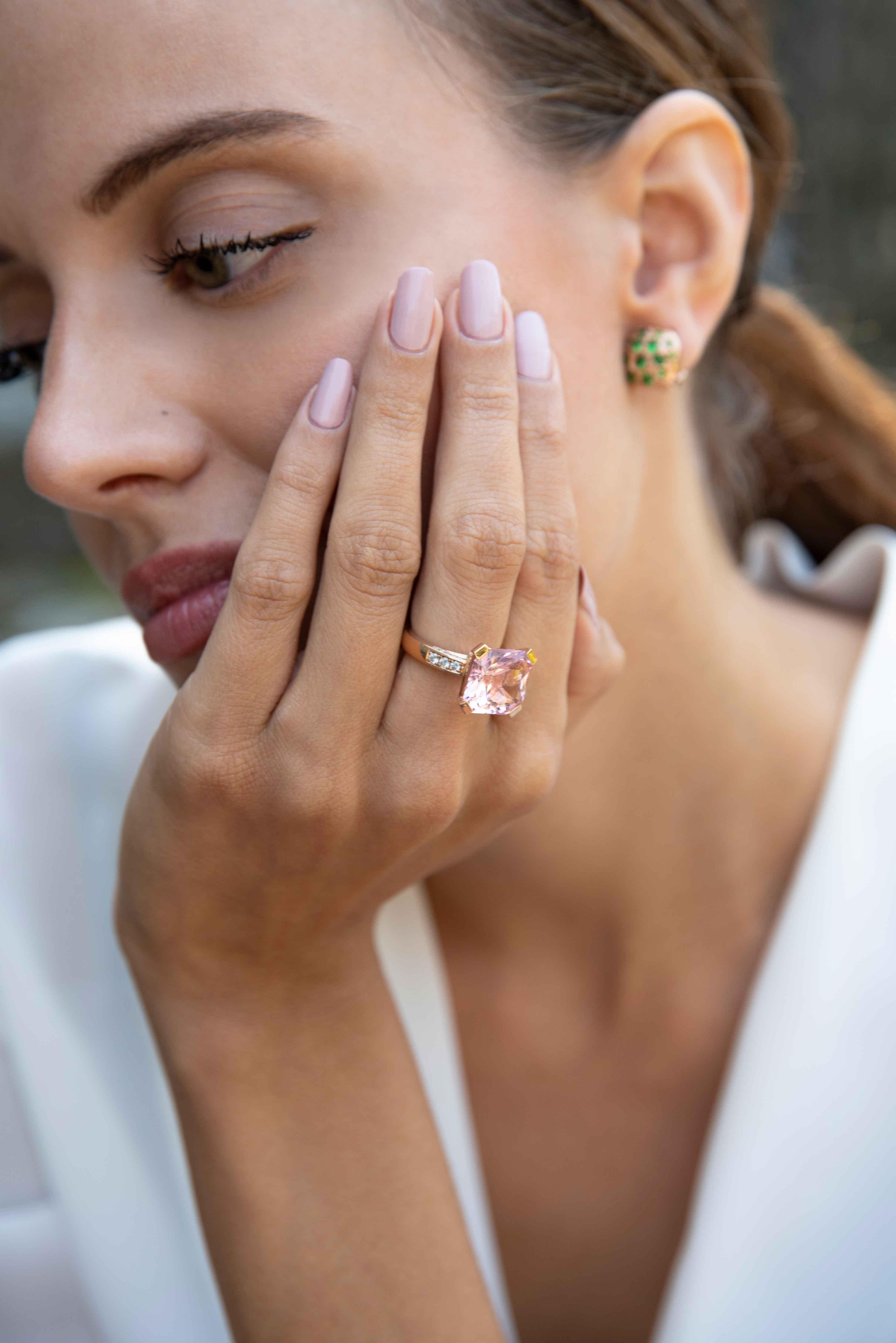 Boucles d'oreilles en or rouge avec 26 tsavorites 1,56 carat Pour femmes en vente