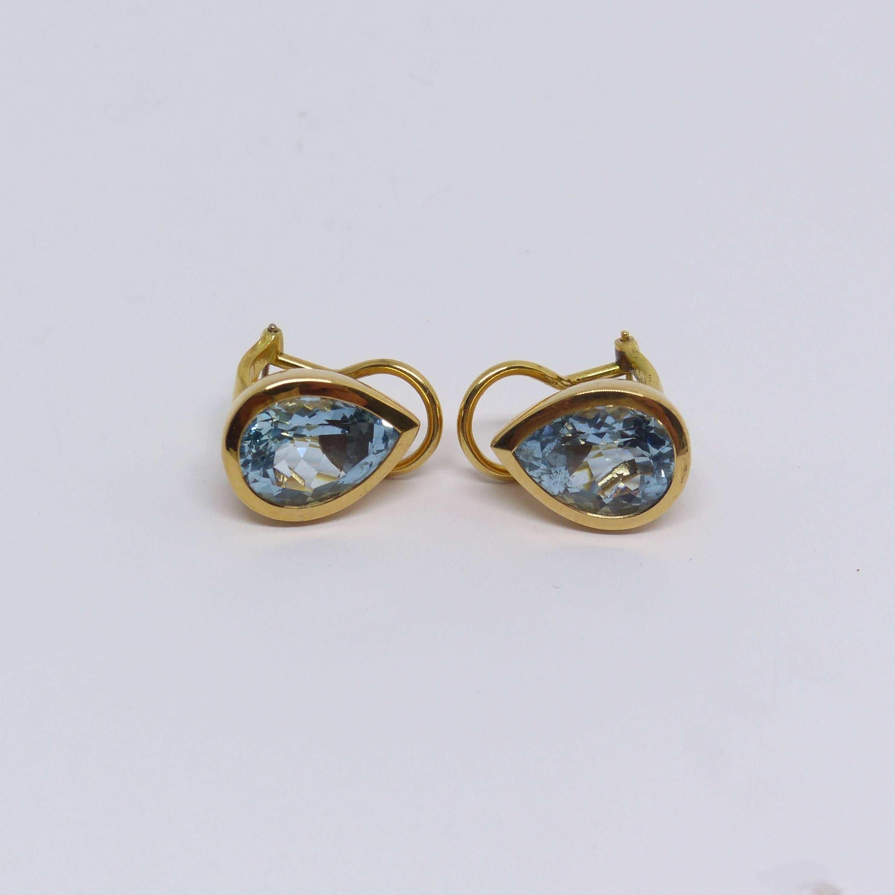 Oval Cut LEYSER 18k Rose Gold Aquamarine Green Beryll Diamond Earrings For Sale