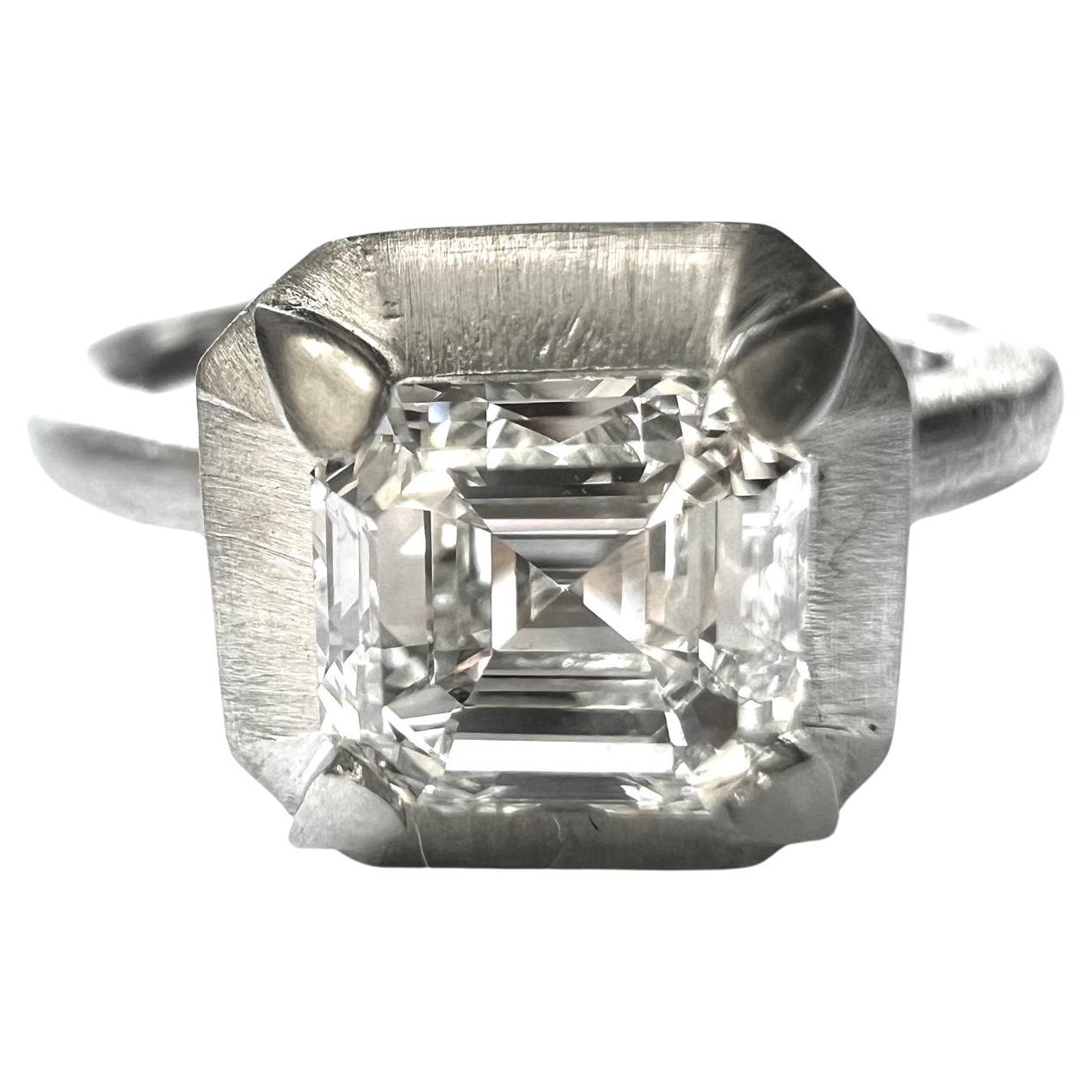 LEYSER 950 Platinum Asscher Cut Diamond GIA G VVS2 Ring For Sale